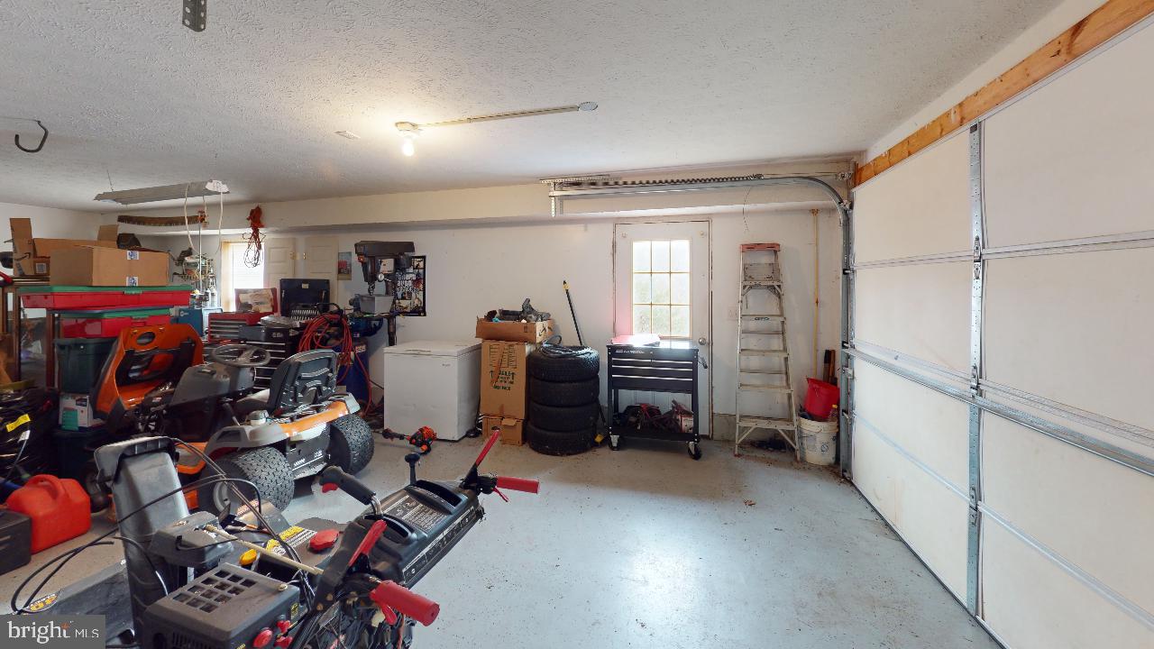 DUNMORE RIDGE - Residential