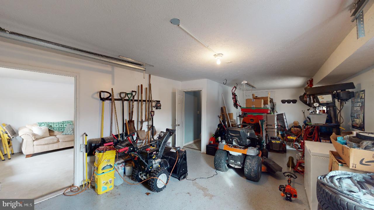 DUNMORE RIDGE - Residential