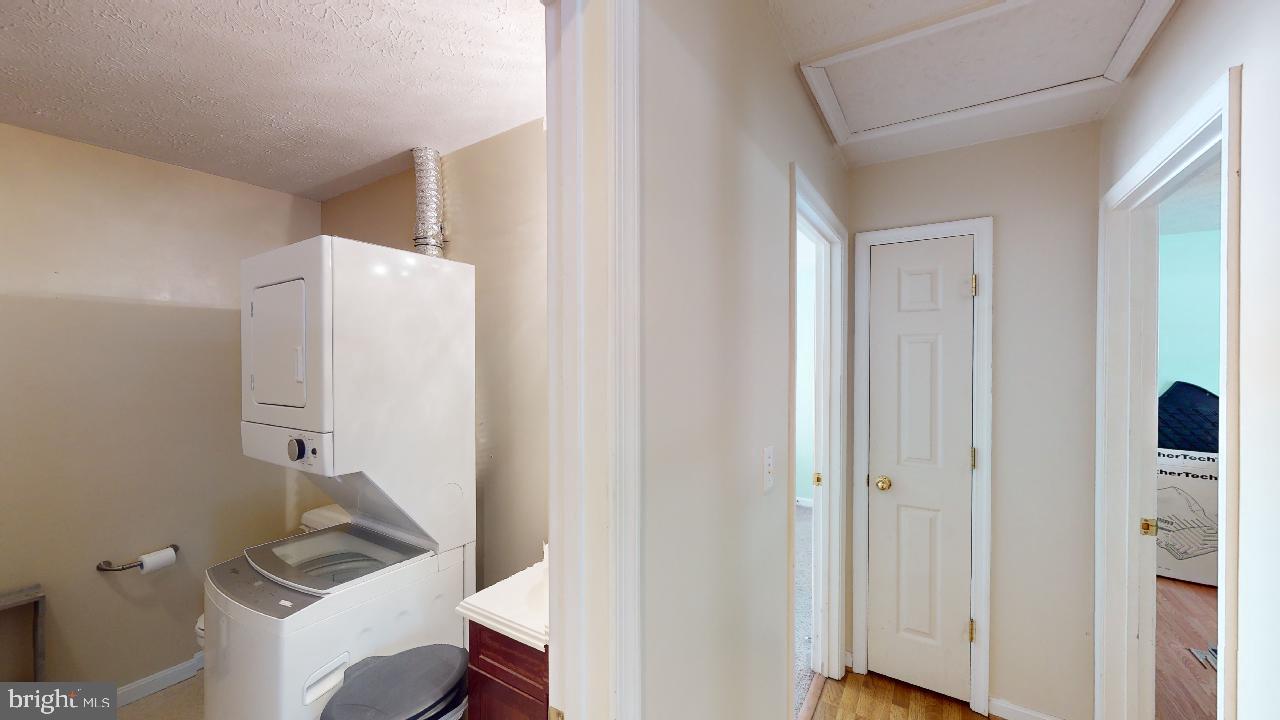 DUNMORE RIDGE - Residential