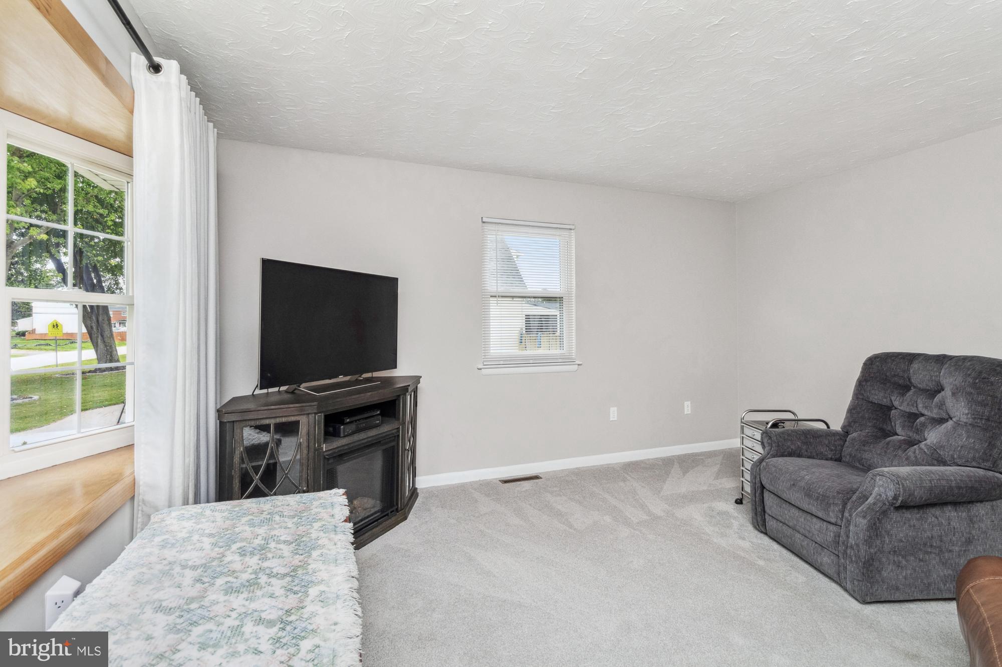 OLIVER BEACH - Residential