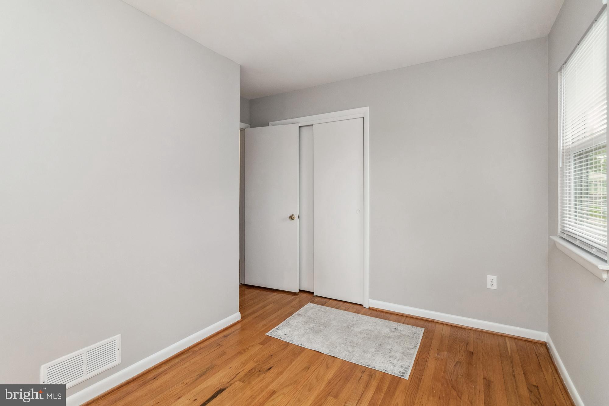 OLIVER BEACH - Residential