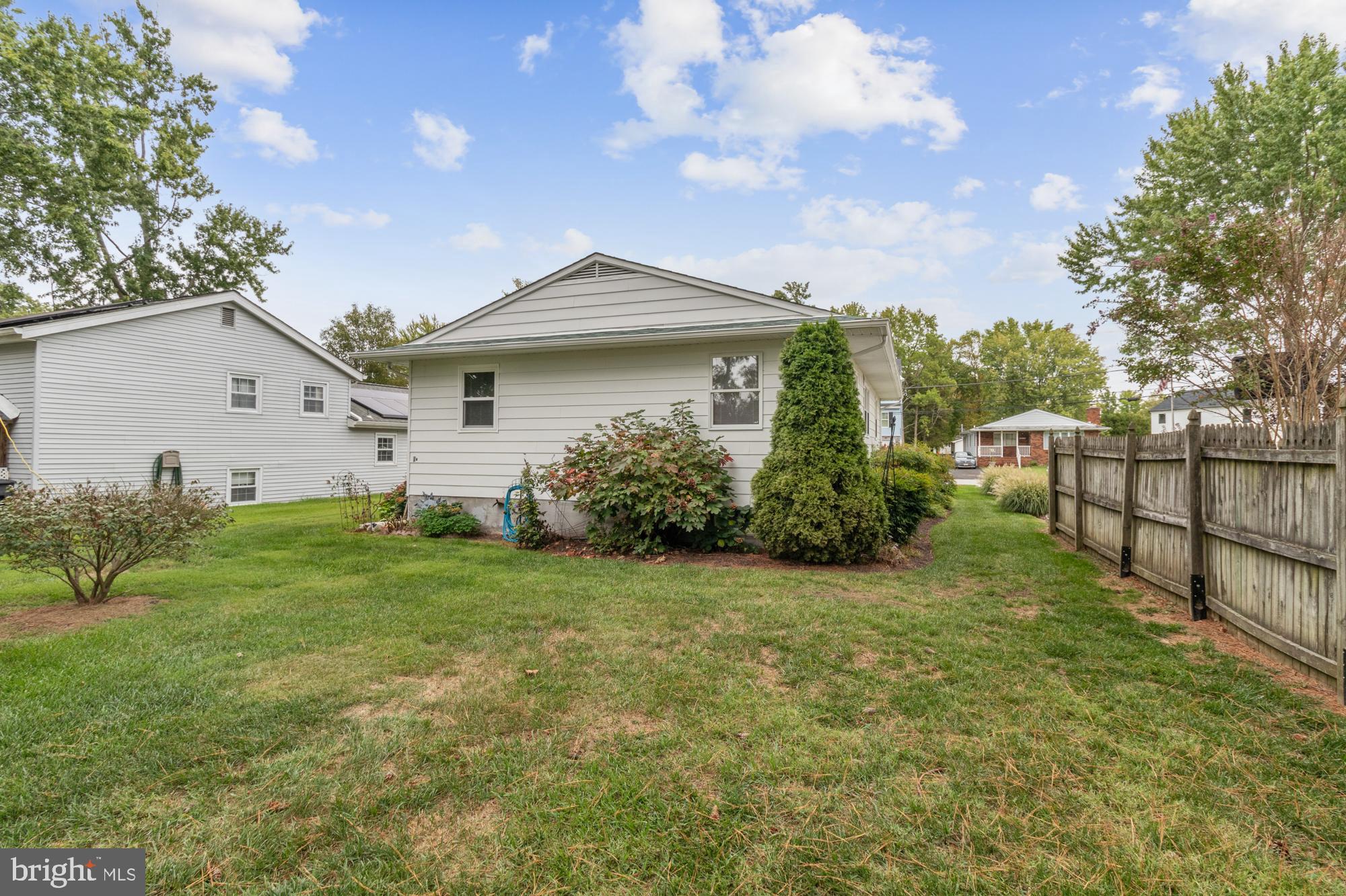 OLIVER BEACH - Residential