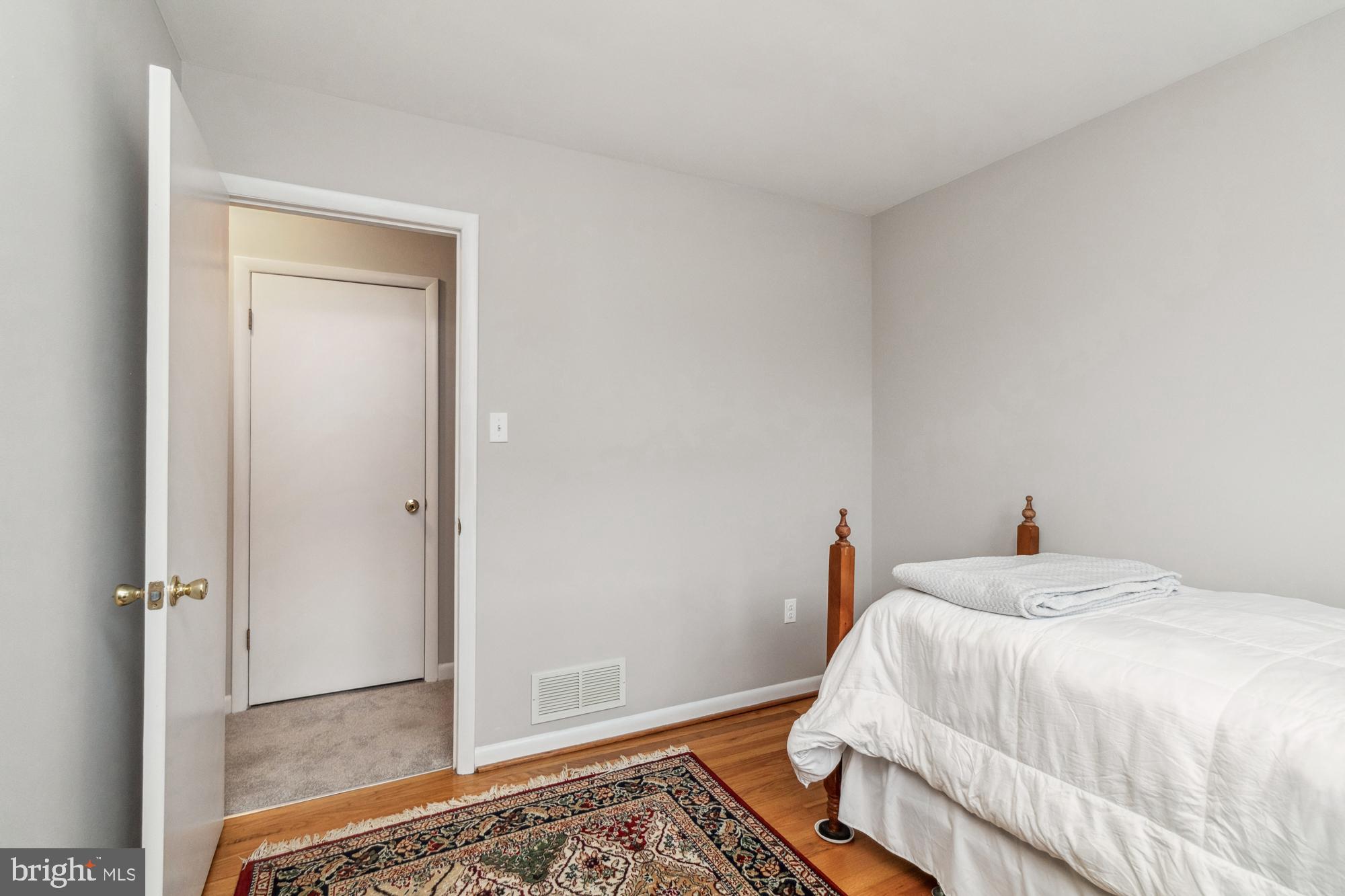 OLIVER BEACH - Residential