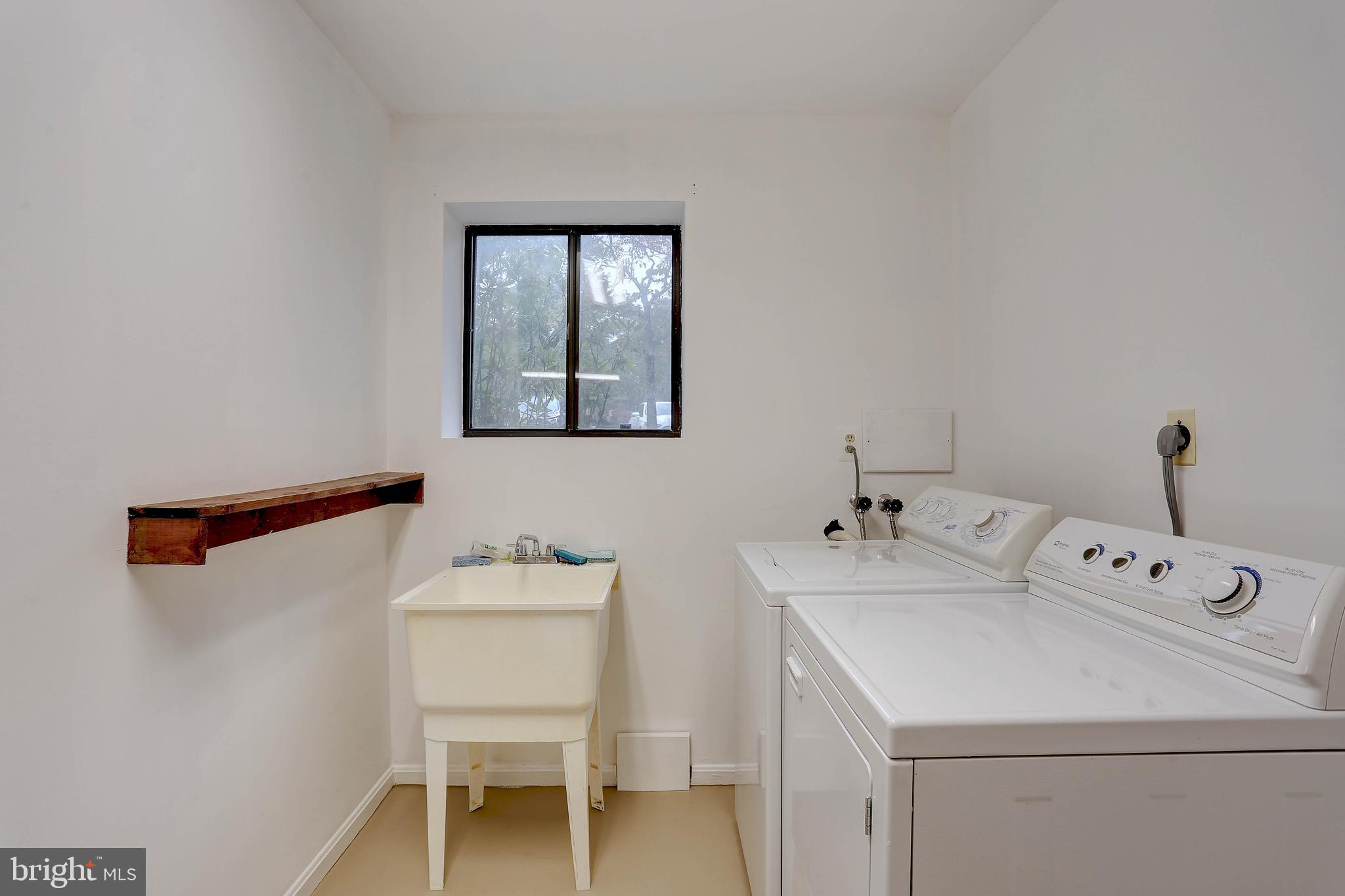 LOCHWOOD - Residential