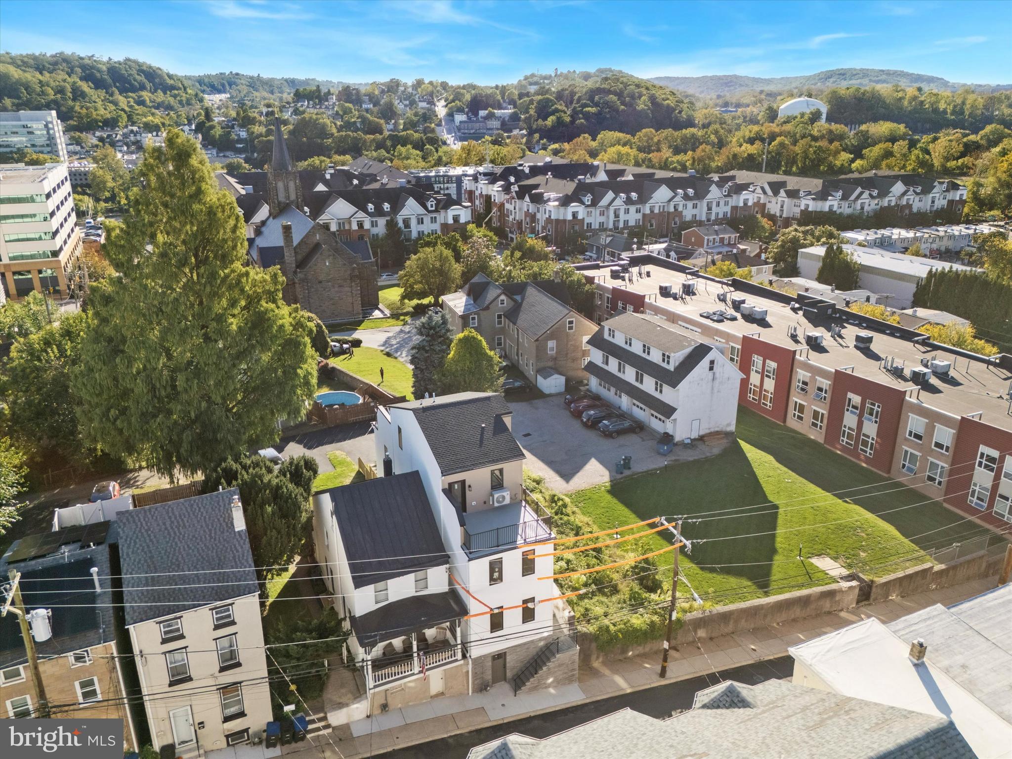 CONSHOHOCKEN - Residential