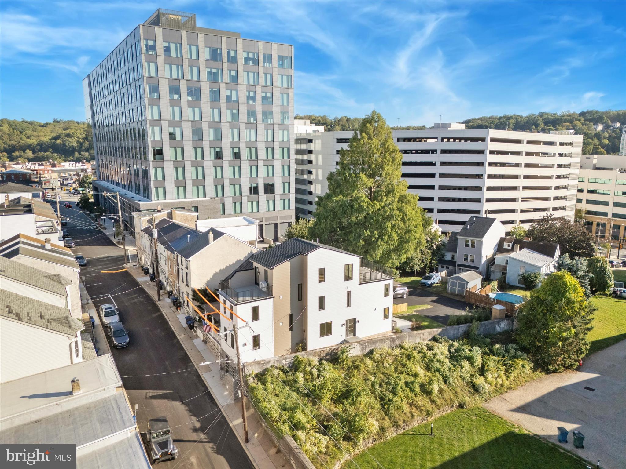 CONSHOHOCKEN - Residential