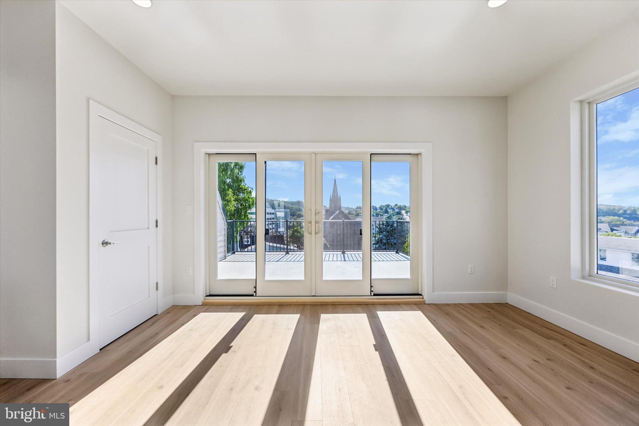 CONSHOHOCKEN - Residential