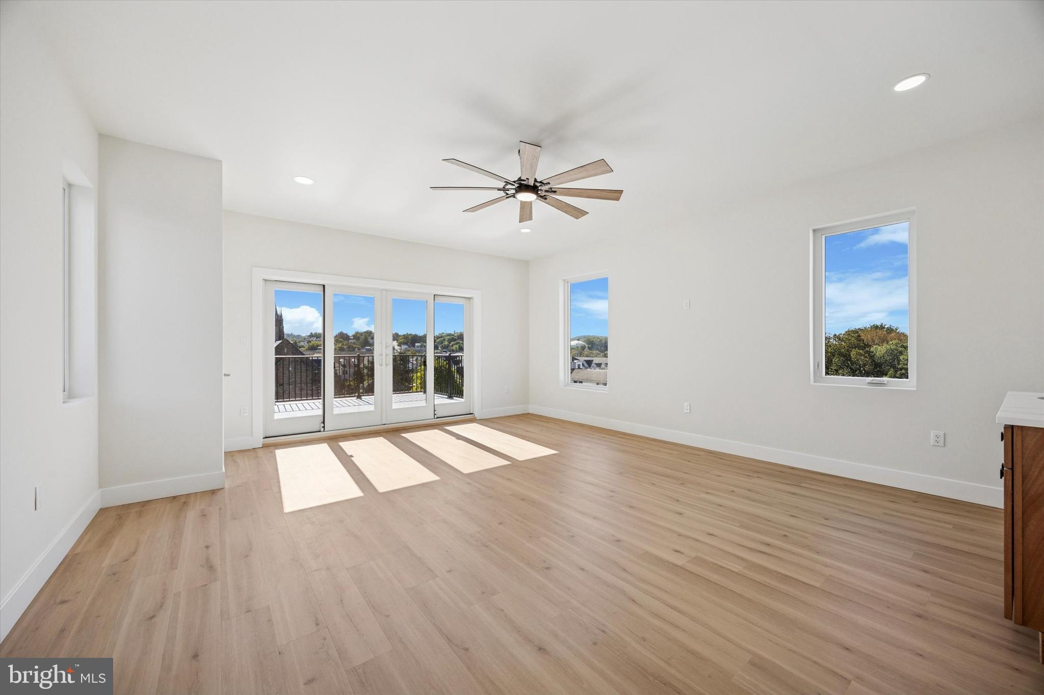 CONSHOHOCKEN - Residential