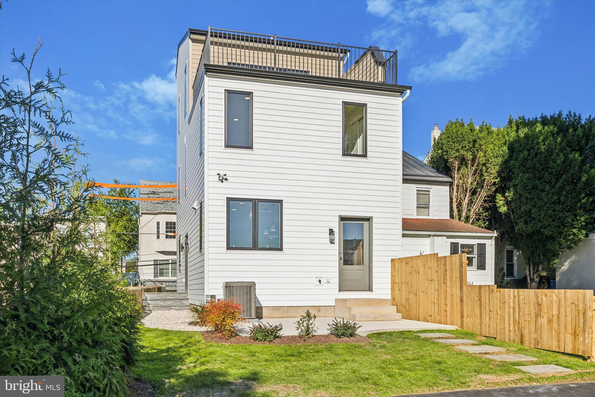 CONSHOHOCKEN - Residential