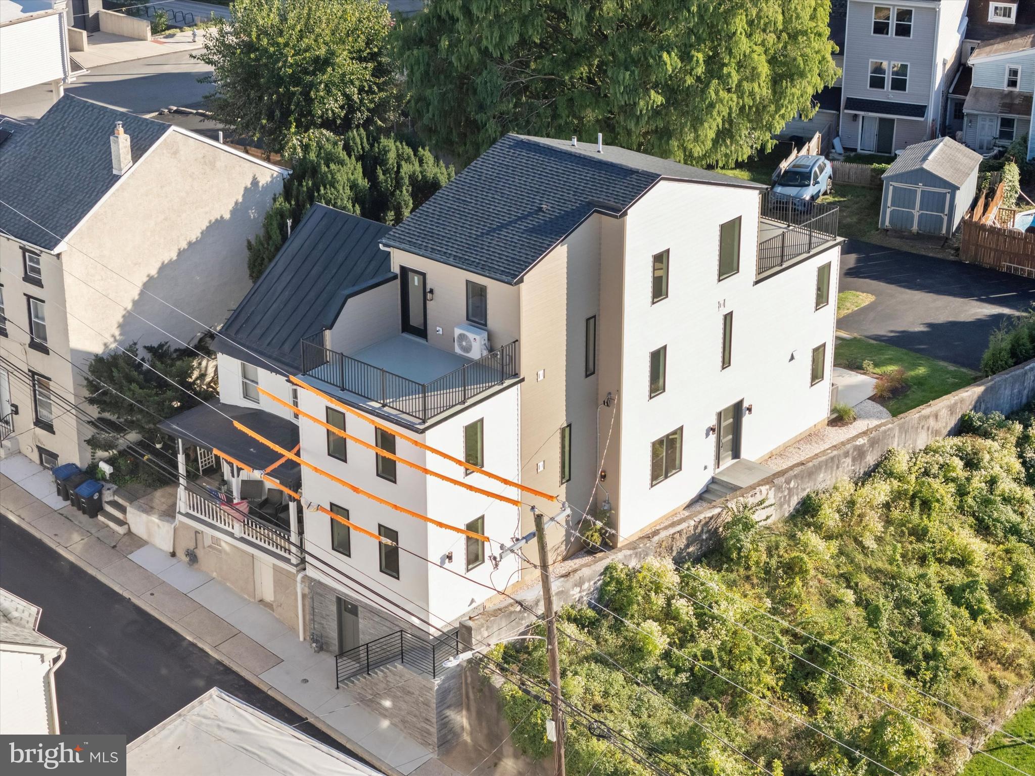 CONSHOHOCKEN - Residential