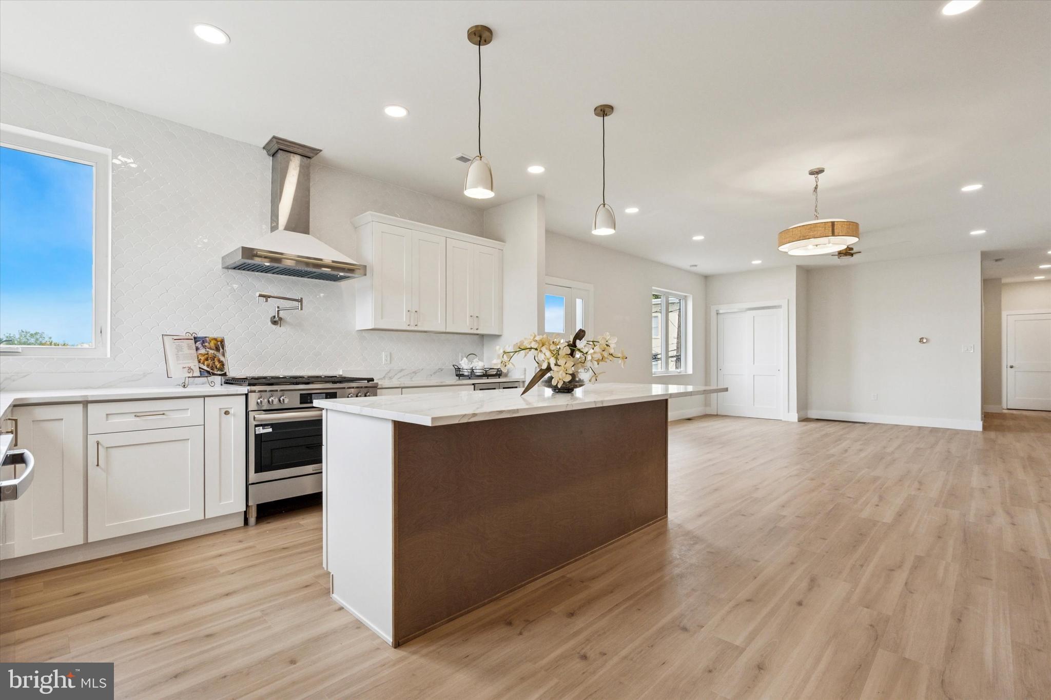 CONSHOHOCKEN - Residential