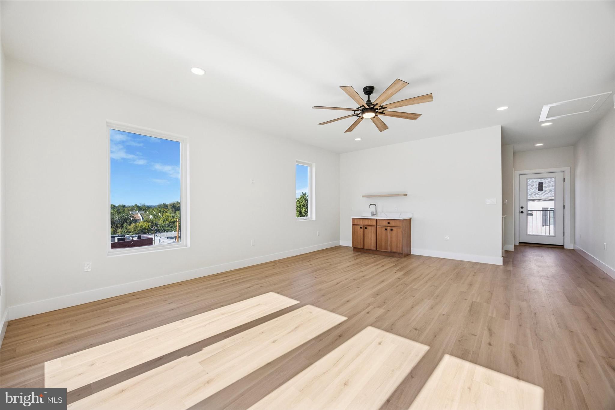 CONSHOHOCKEN - Residential