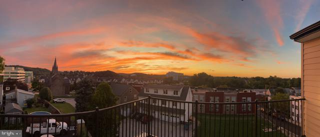 CONSHOHOCKEN - Residential