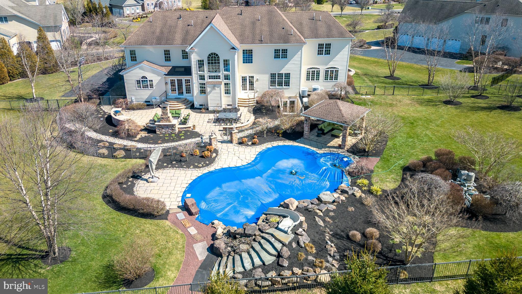 DUTCHESS FARM ESTS - Residential