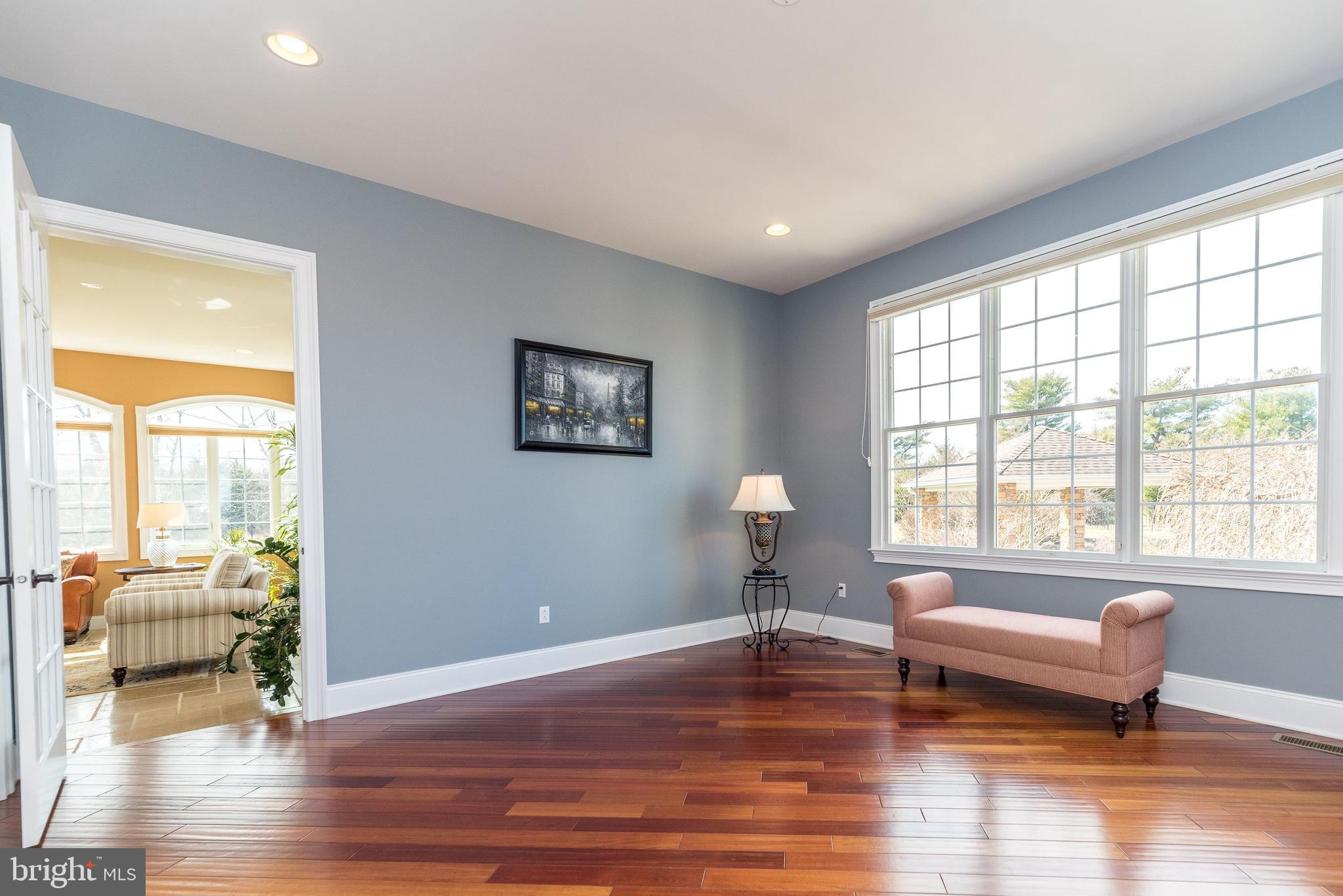 DUTCHESS FARM ESTS - Residential