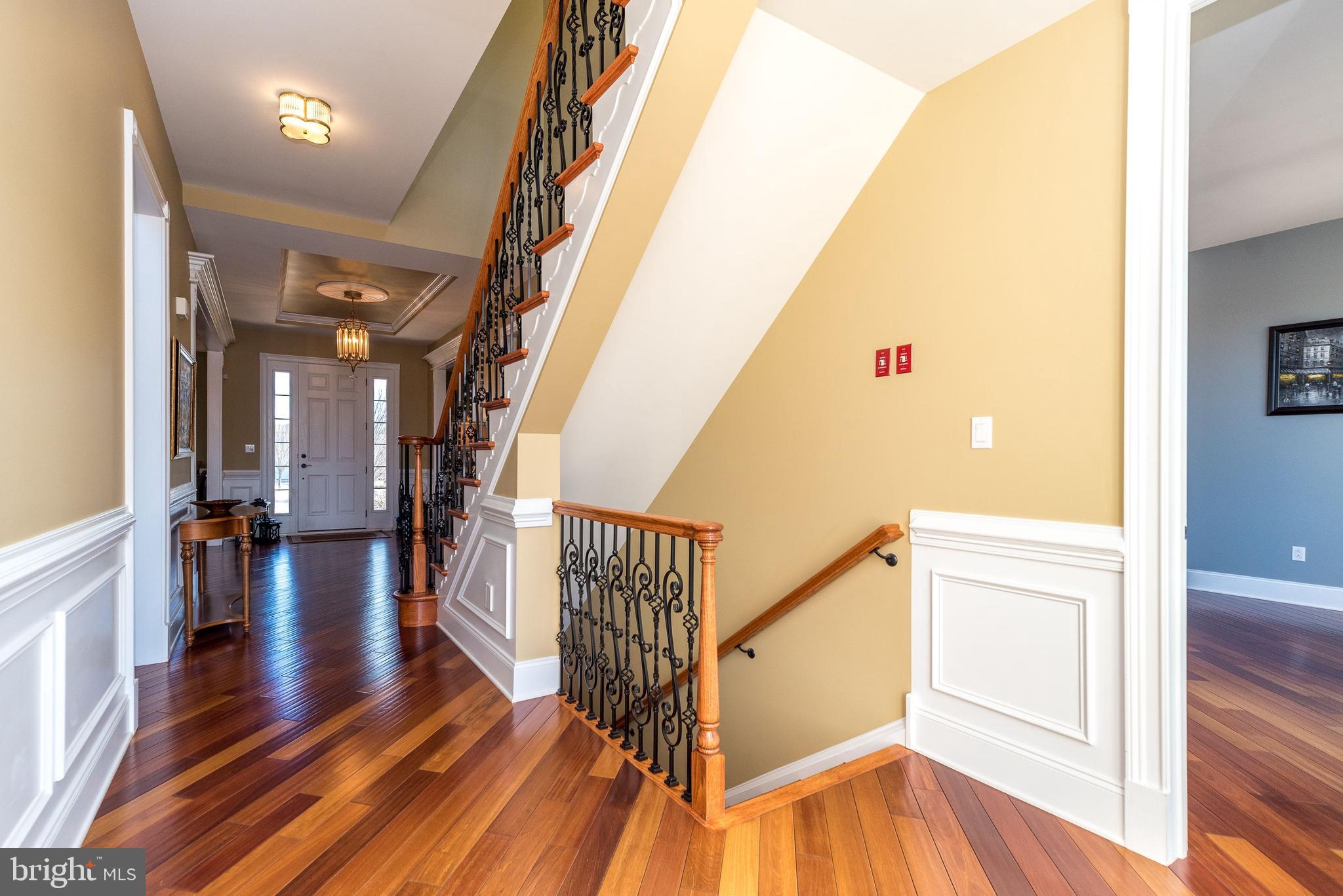 DUTCHESS FARM ESTS - Residential