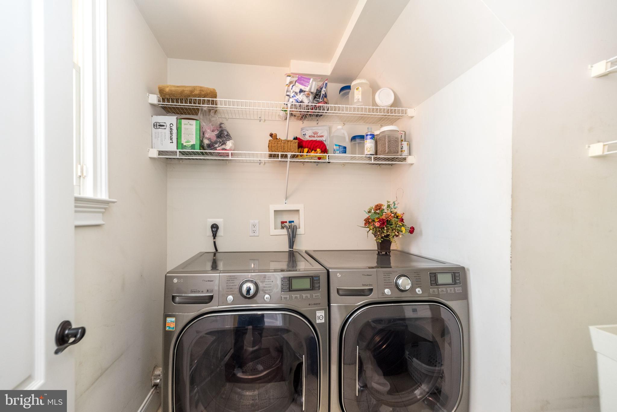 DUTCHESS FARM ESTS - Residential