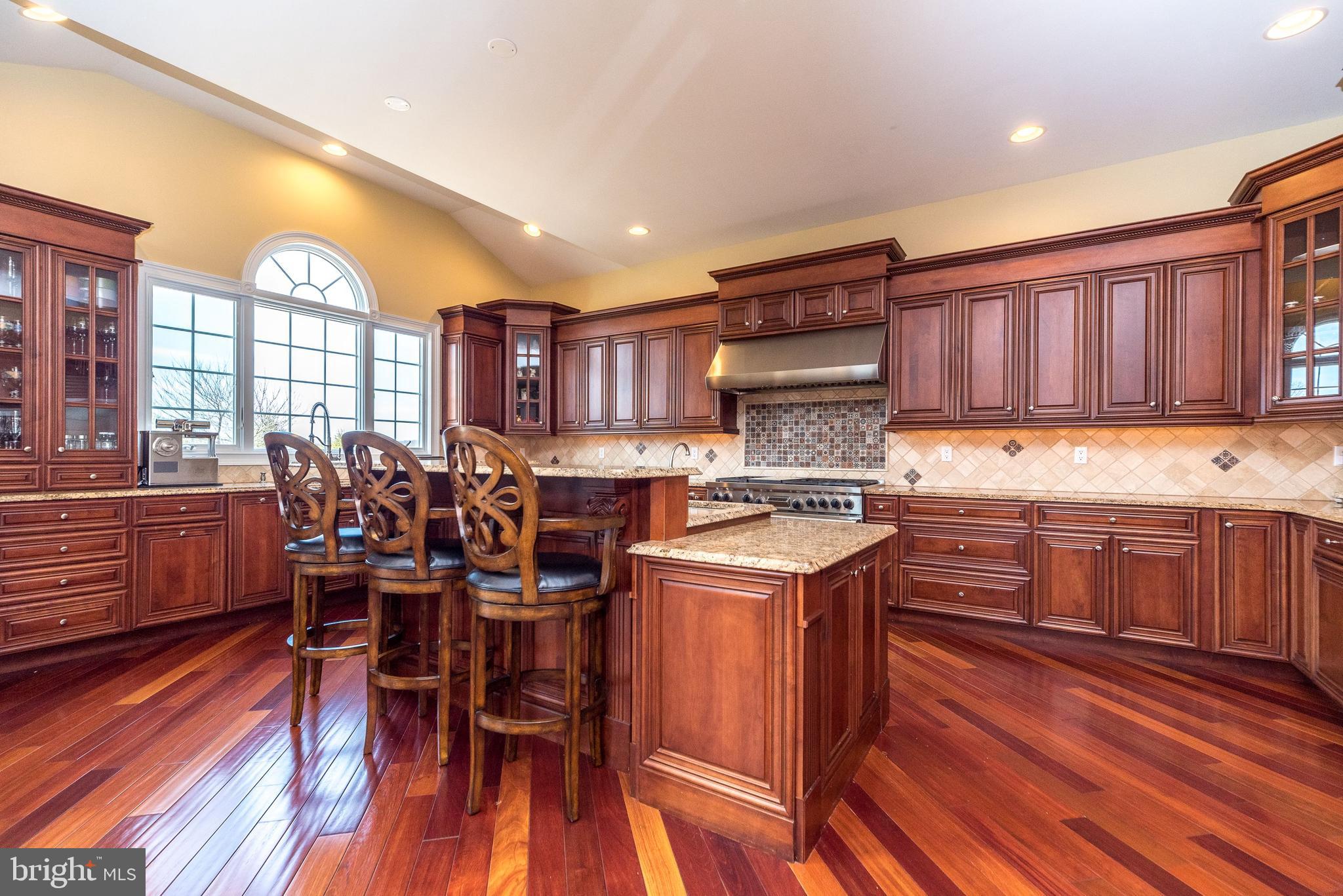 DUTCHESS FARM ESTS - Residential