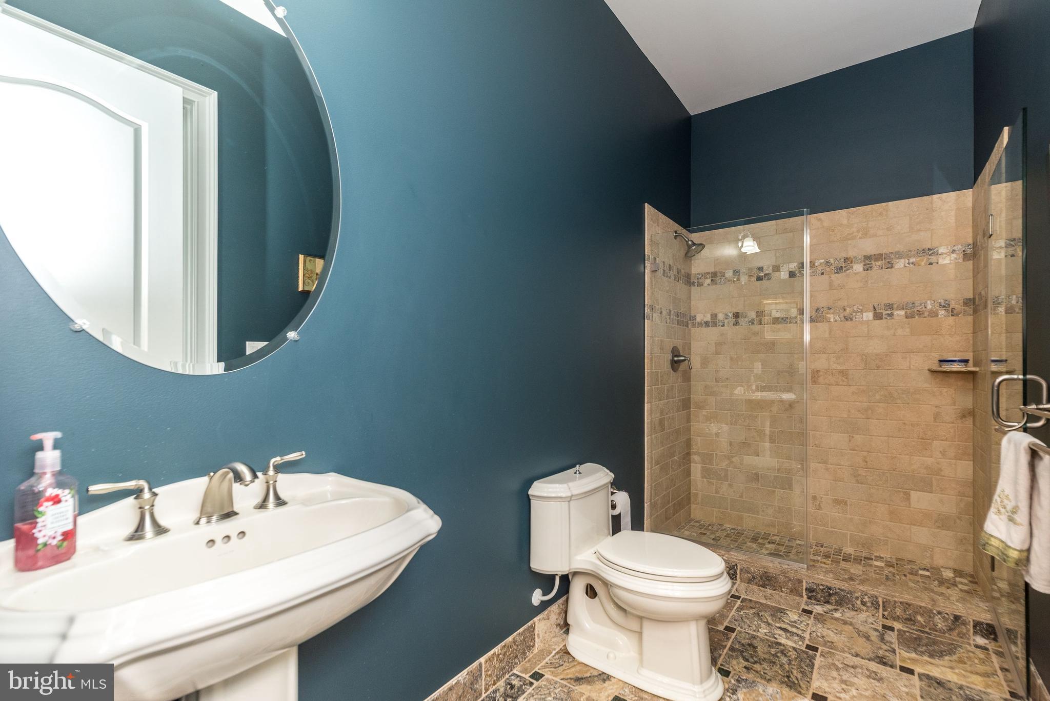 DUTCHESS FARM ESTS - Residential