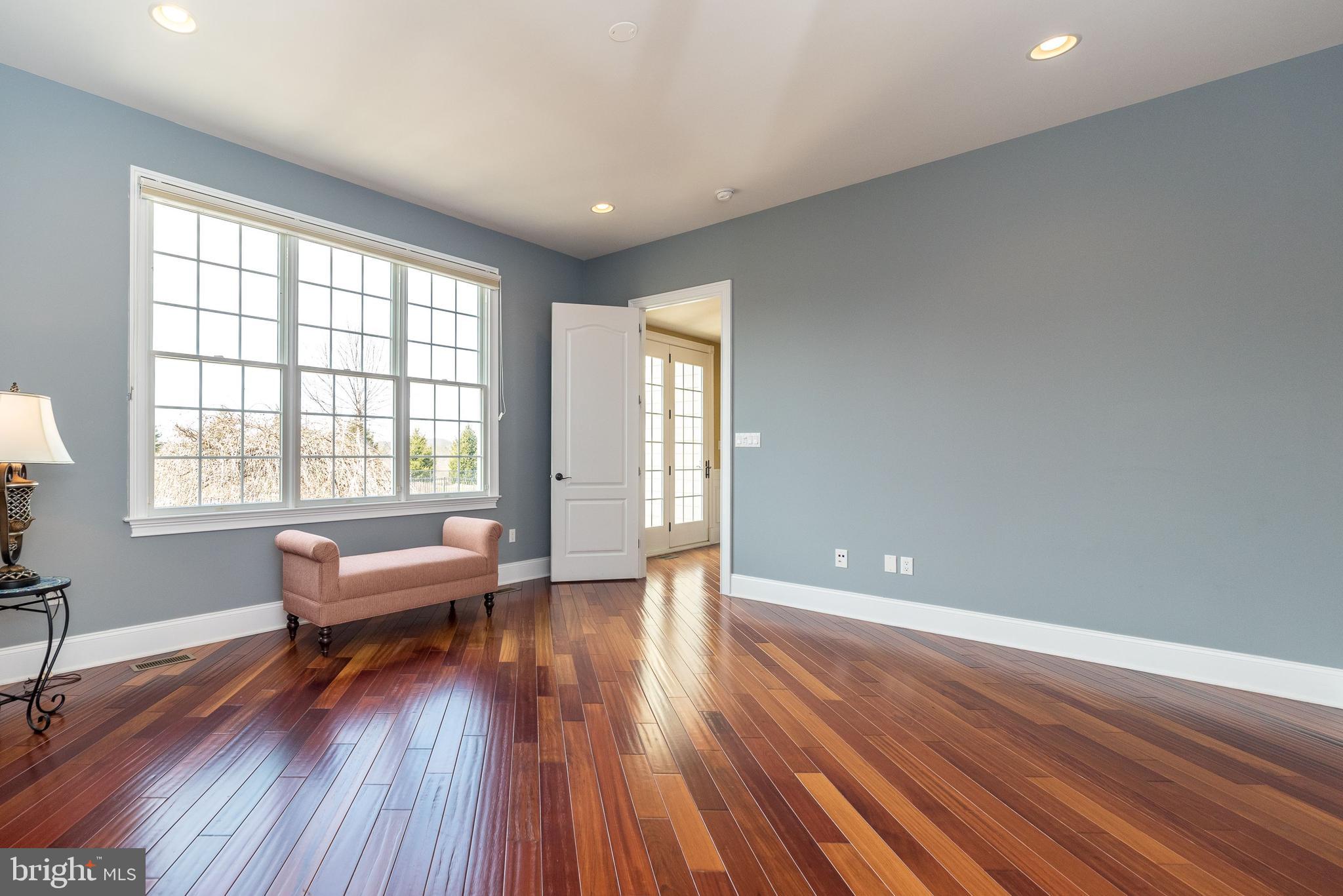 DUTCHESS FARM ESTS - Residential