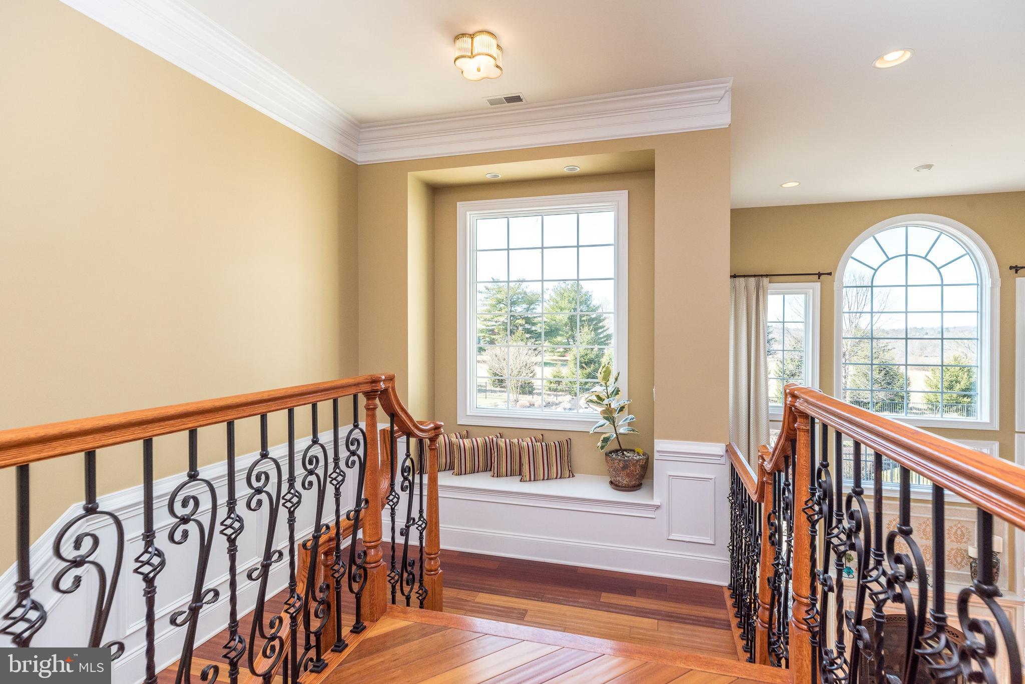 DUTCHESS FARM ESTS - Residential