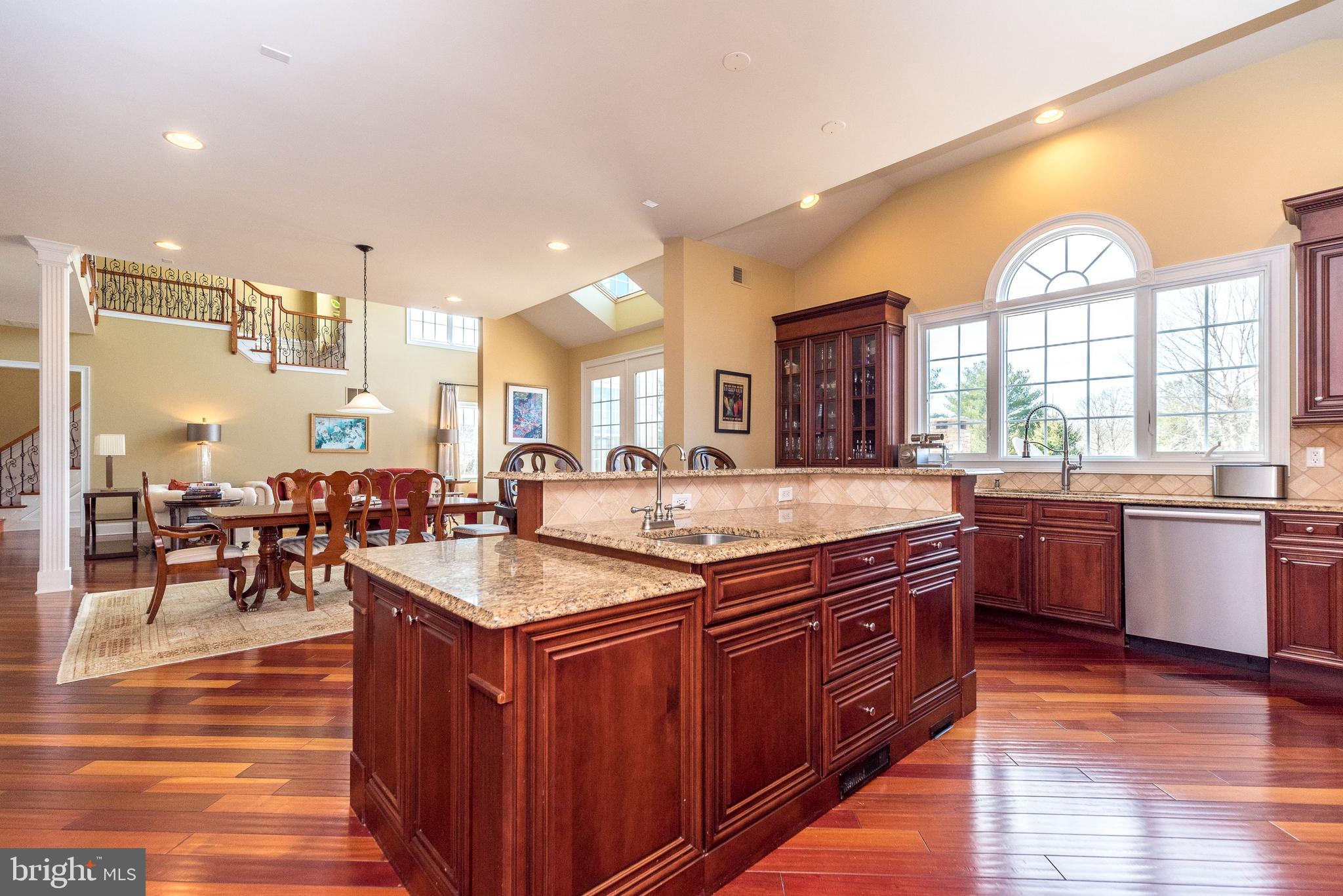 DUTCHESS FARM ESTS - Residential