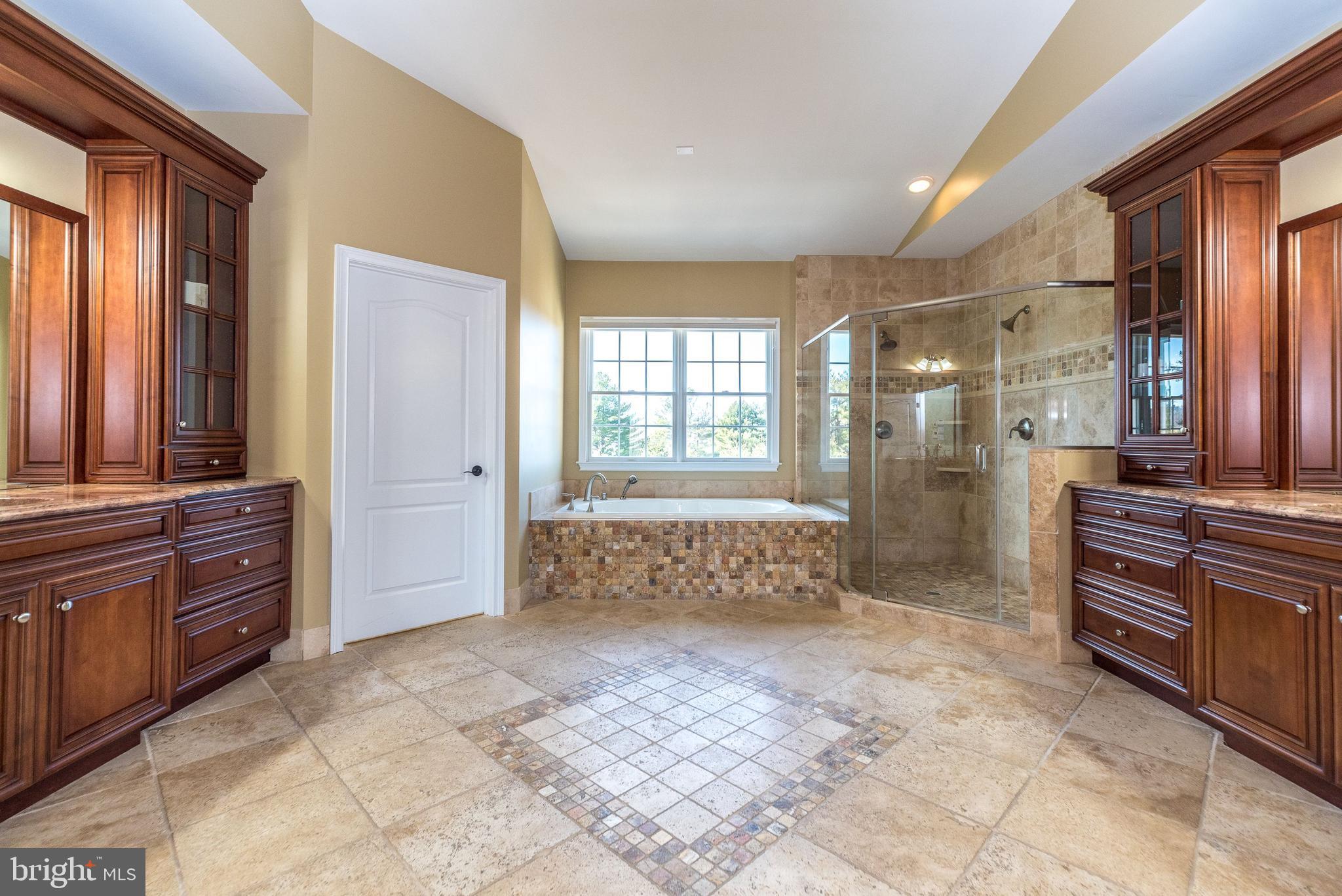 DUTCHESS FARM ESTS - Residential