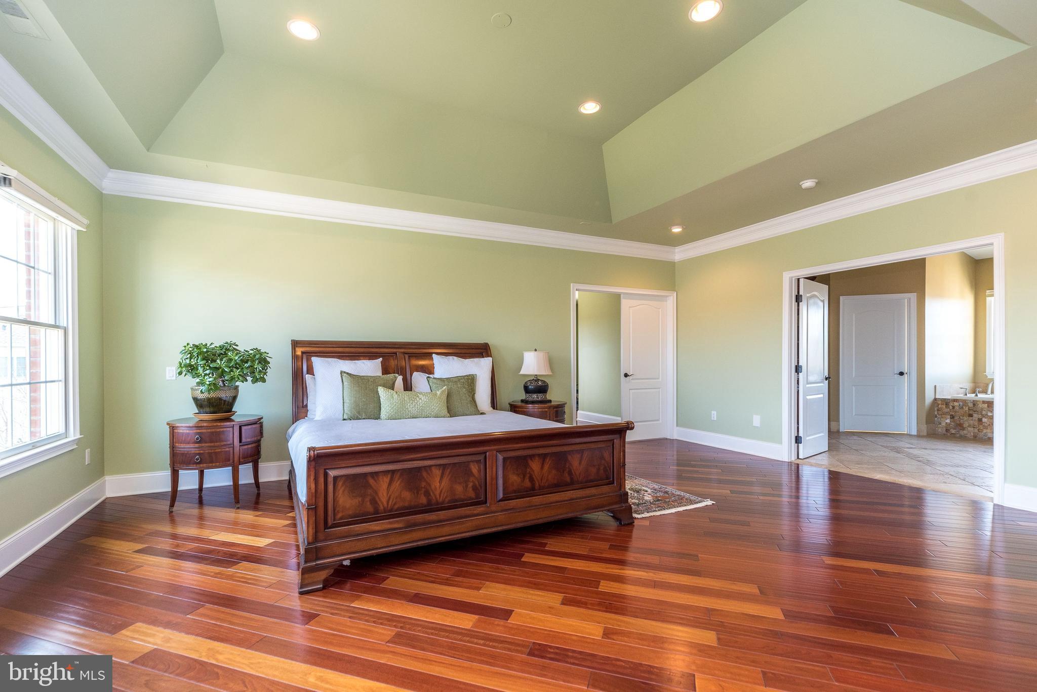 DUTCHESS FARM ESTS - Residential