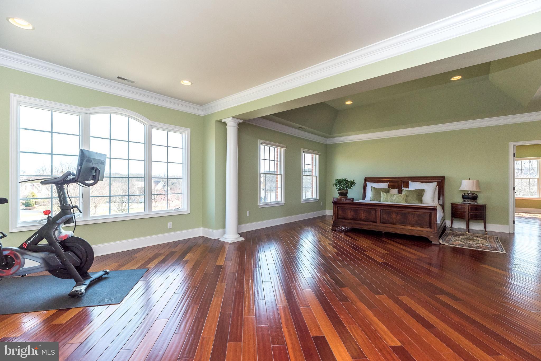 DUTCHESS FARM ESTS - Residential