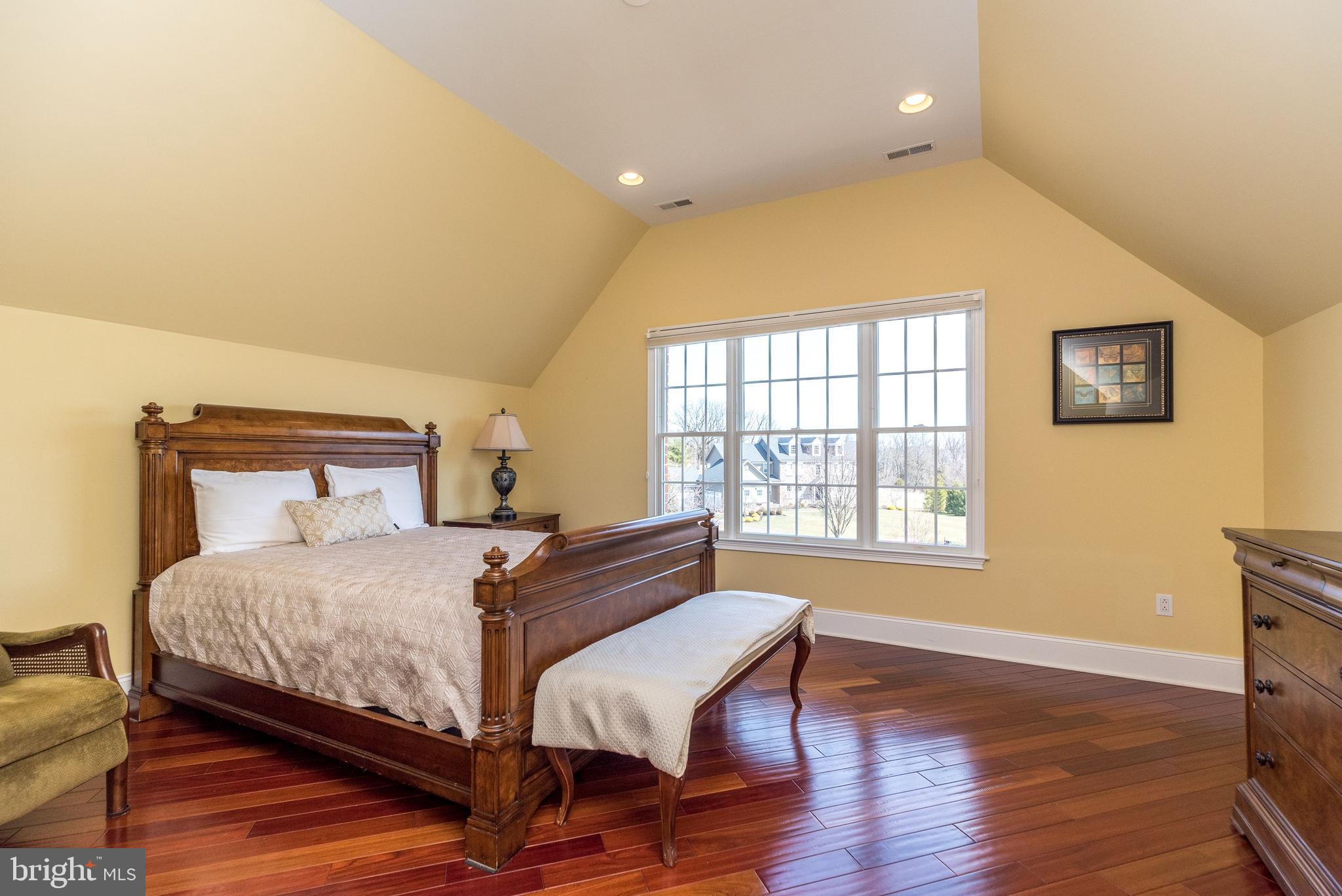 DUTCHESS FARM ESTS - Residential