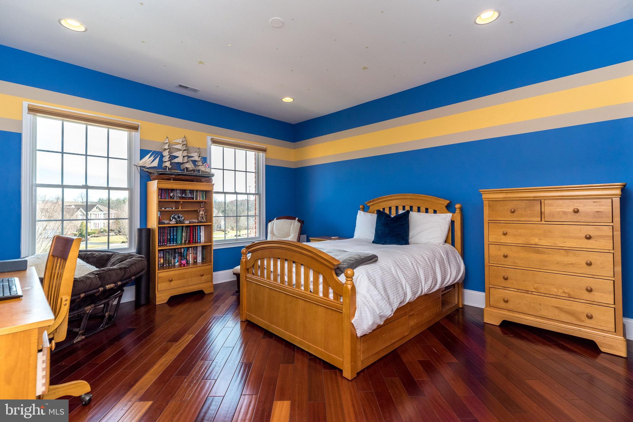 DUTCHESS FARM ESTS - Residential