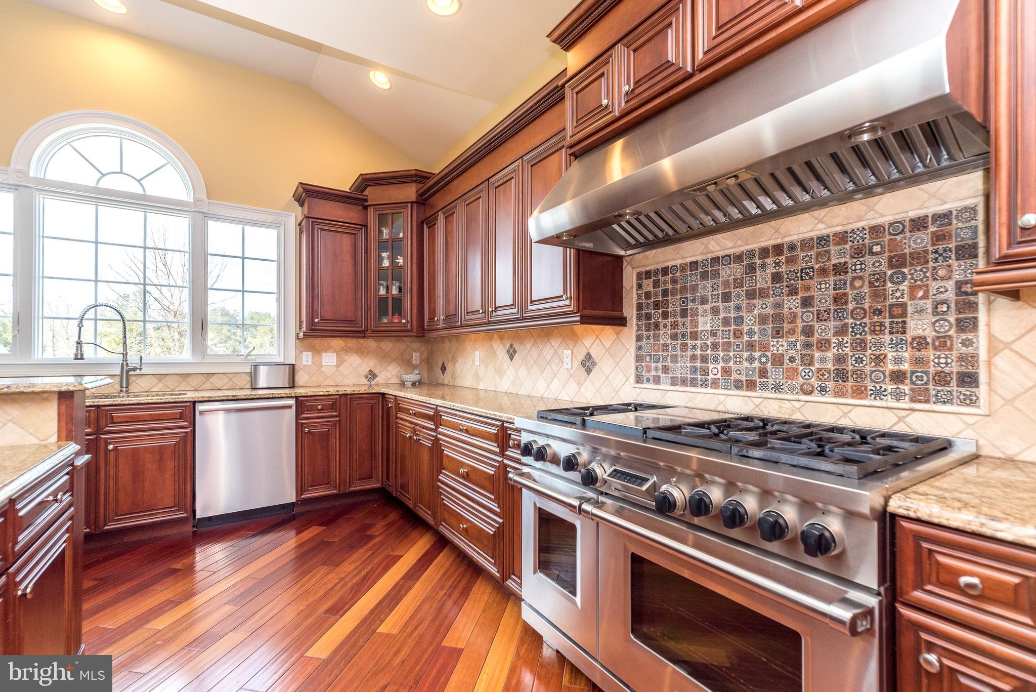 DUTCHESS FARM ESTS - Residential