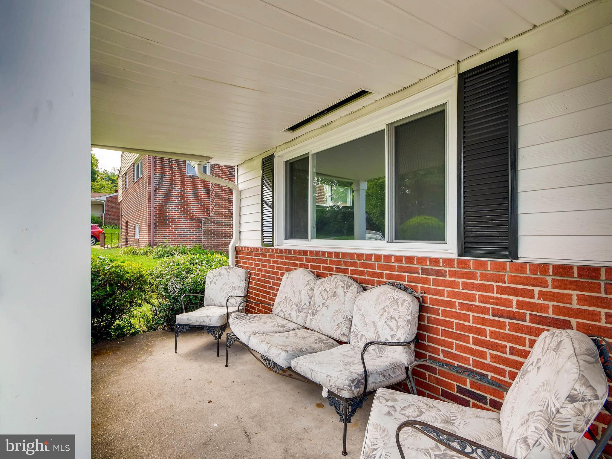 WINDSOR FARMS - Residential