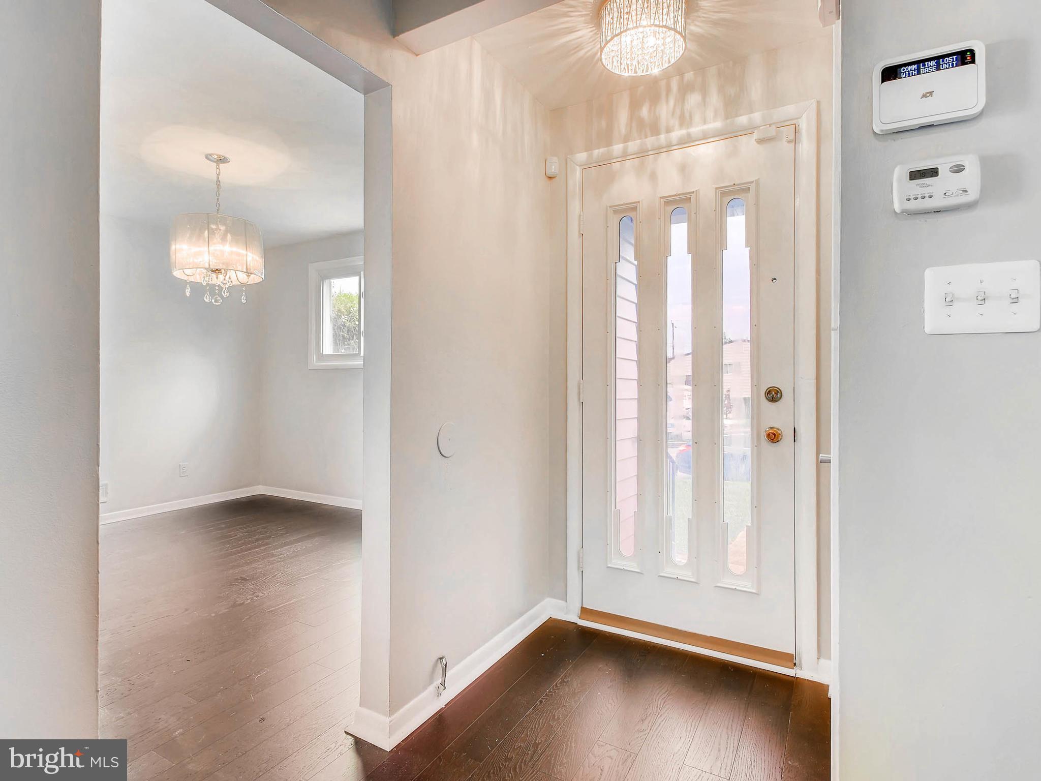 WINDSOR FARMS - Residential