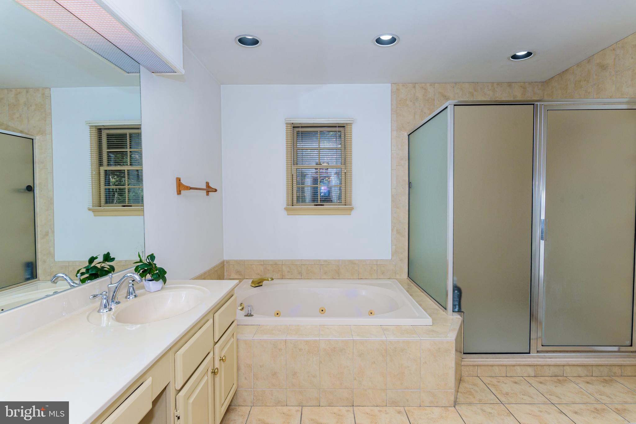 VILLAGE IN THE PARK - Residential