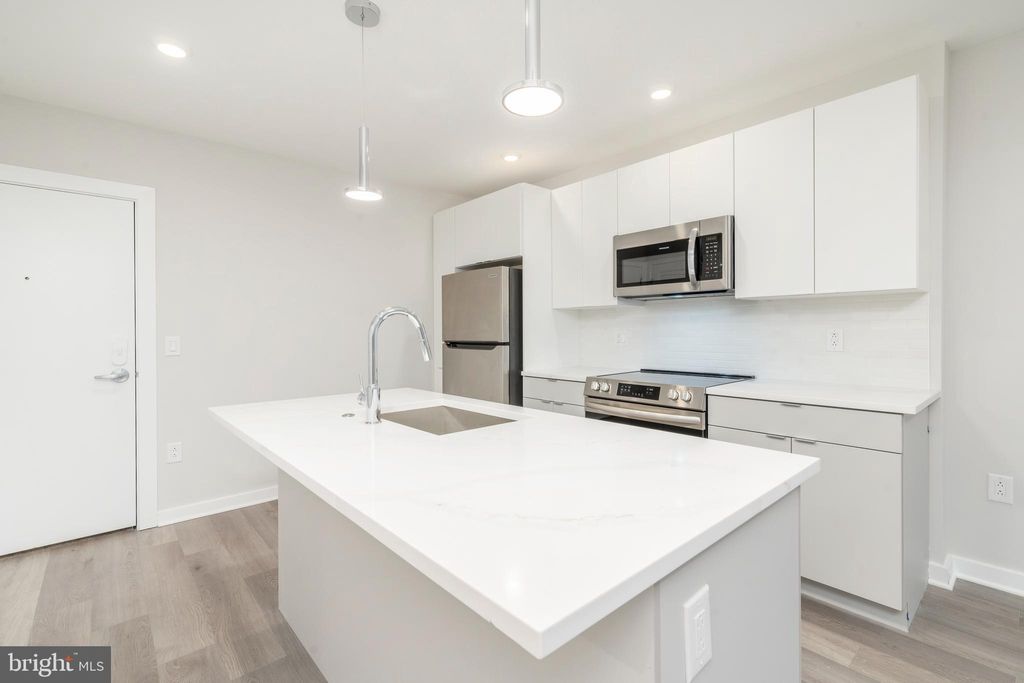 Photo of 3449 Scotts Lane #B414, PHILADELPHIA, PA 19129 (MLS # PAPH2560382)