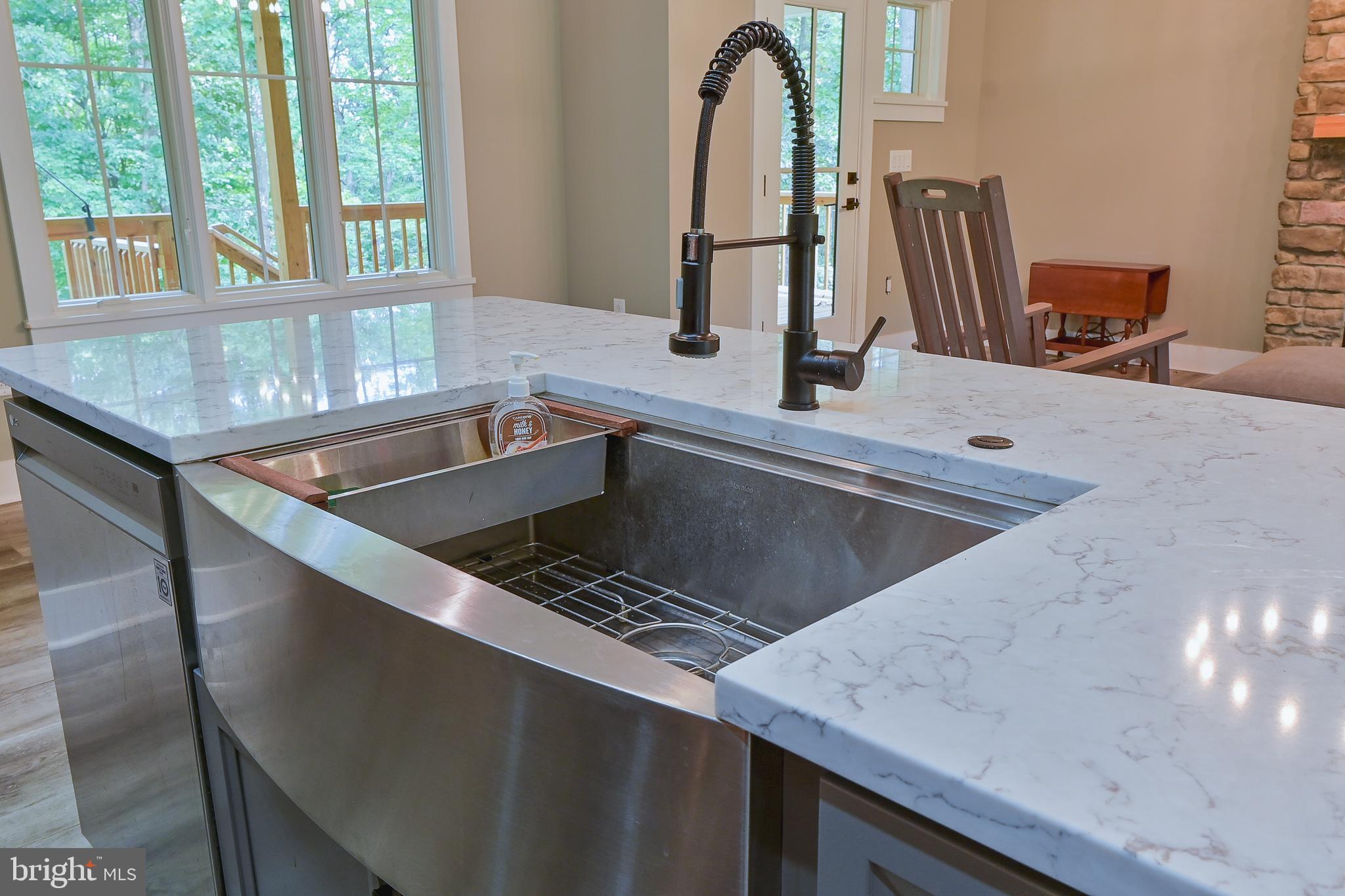 THE WOODS - Residential Lease