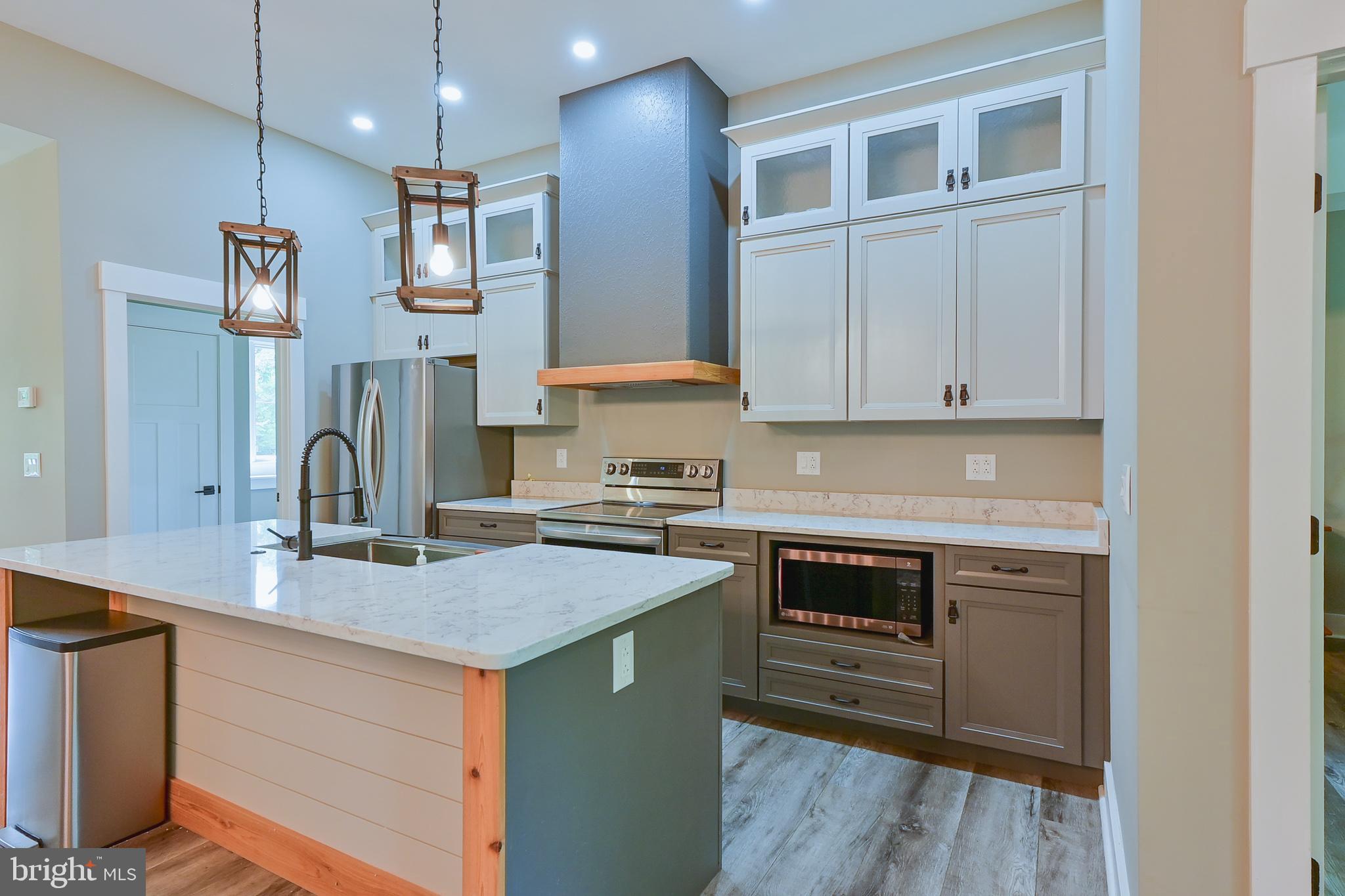 THE WOODS - Residential Lease