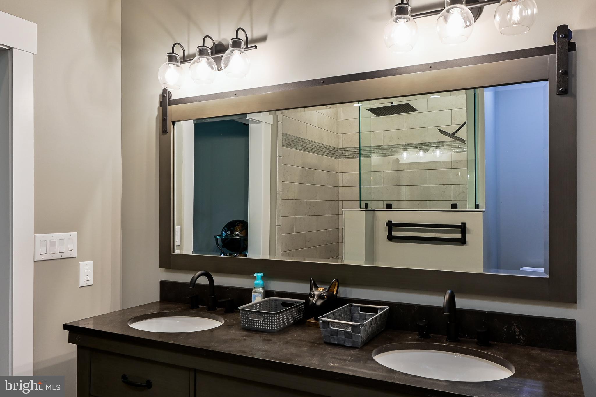 THE WOODS - Residential Lease