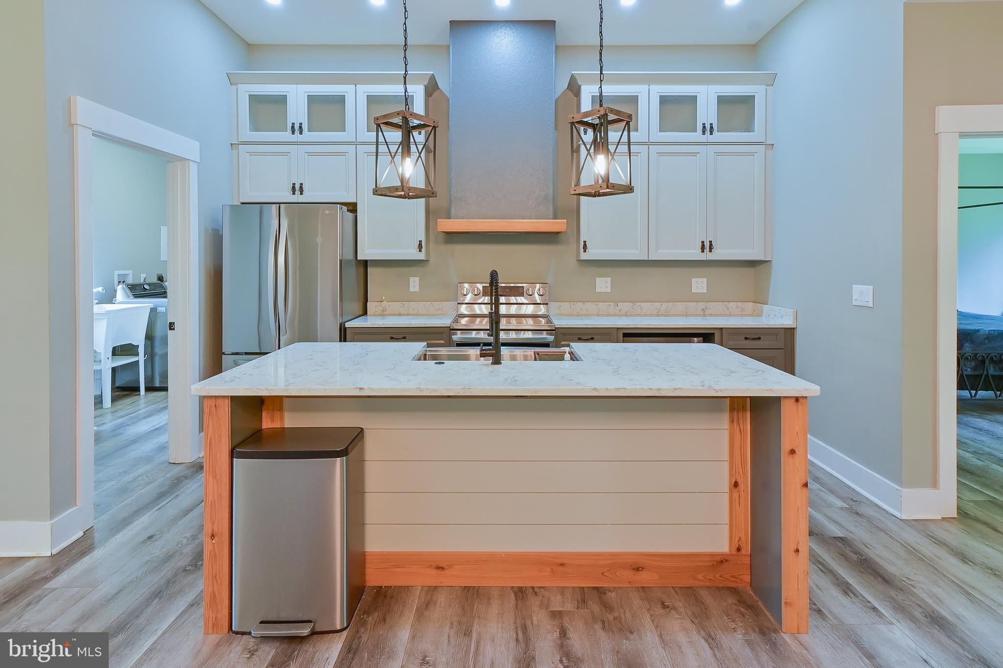 THE WOODS - Residential Lease