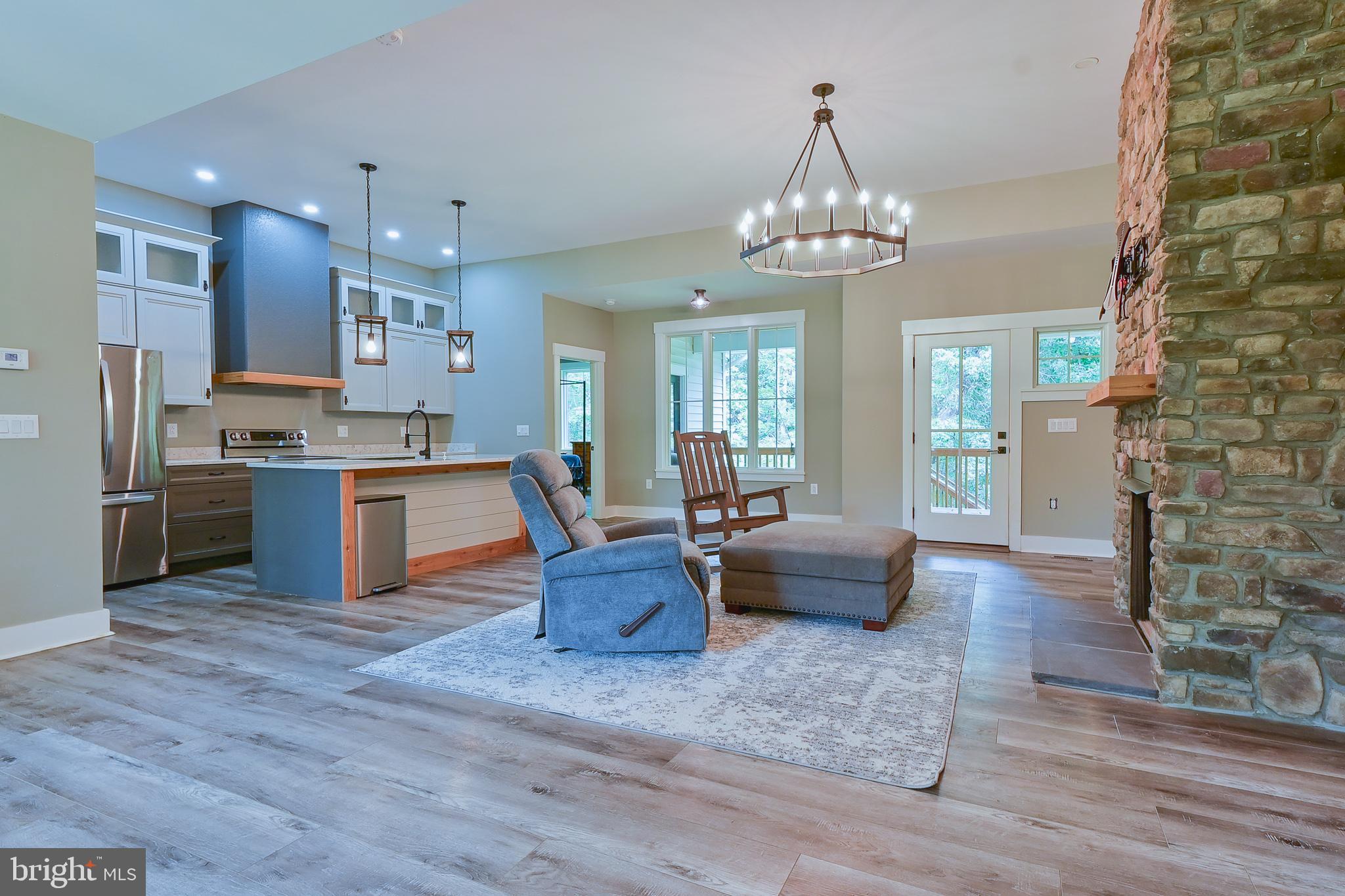 THE WOODS - Residential Lease