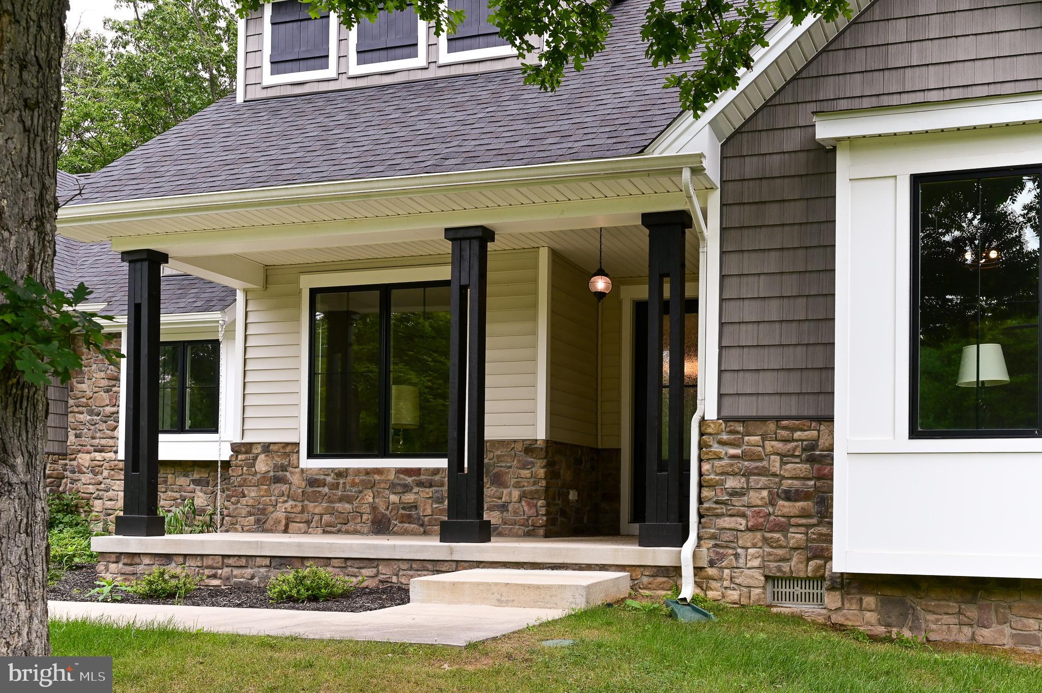 THE WOODS - Residential Lease