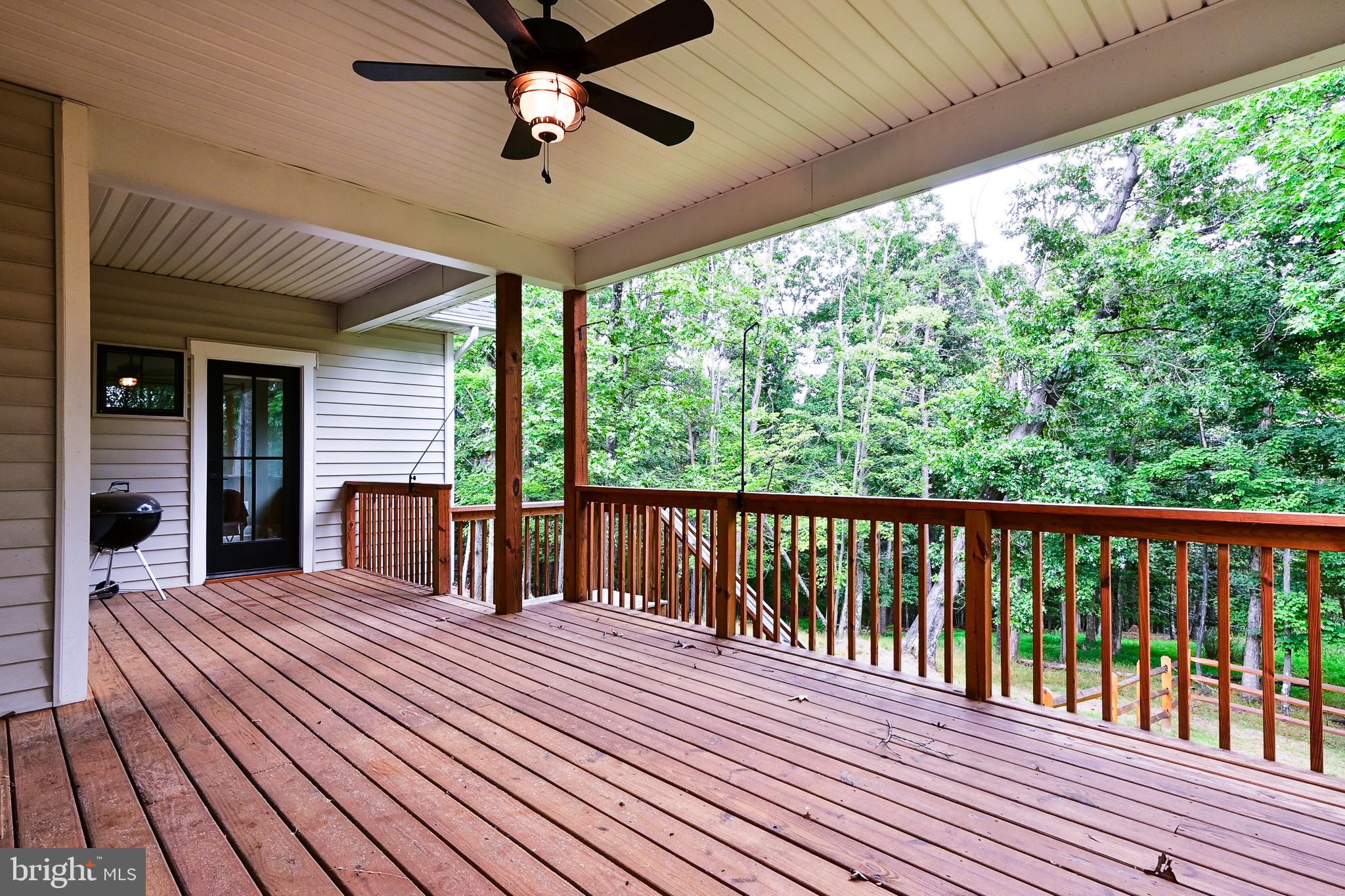 THE WOODS - Residential Lease