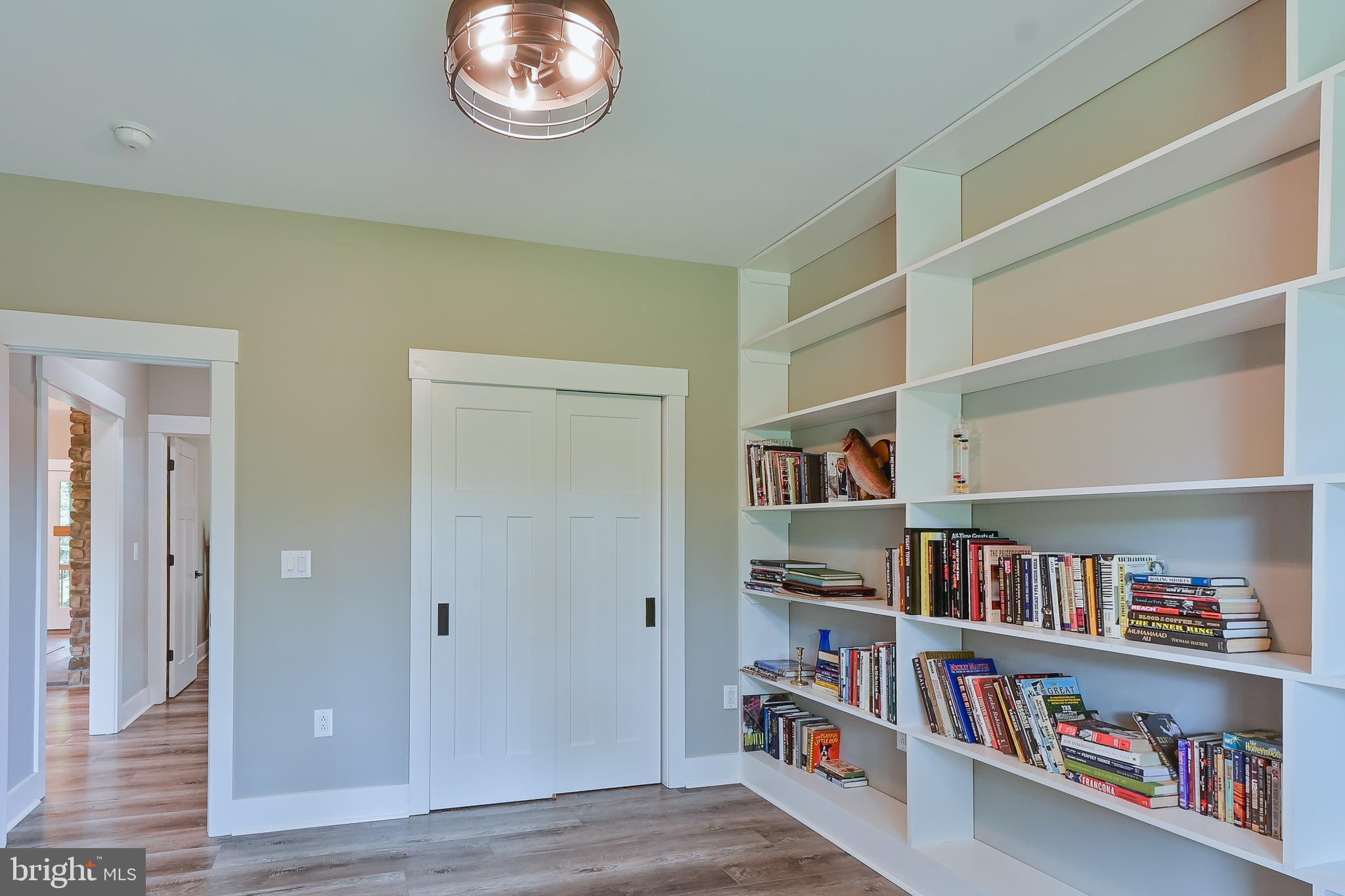 THE WOODS - Residential Lease