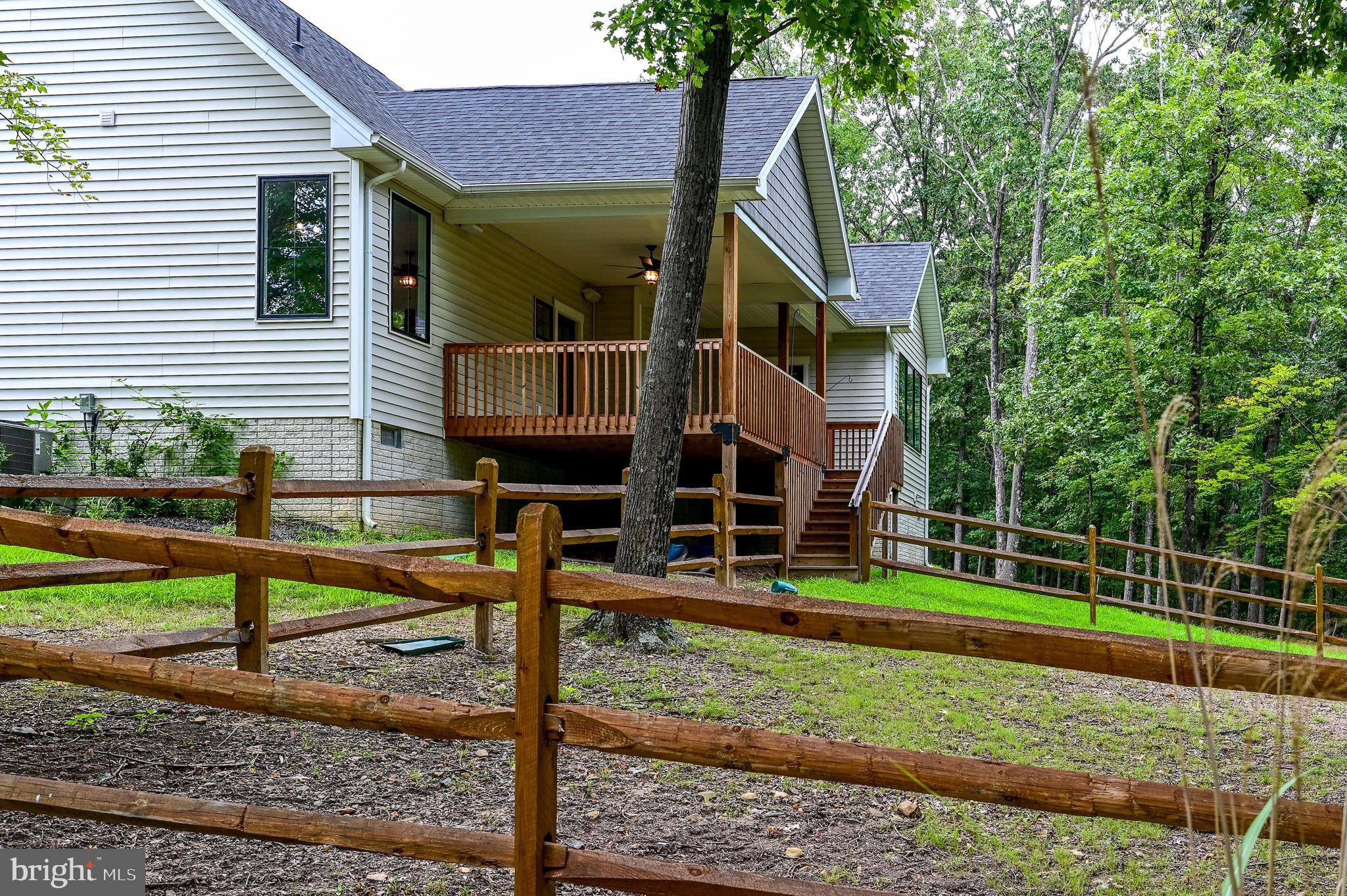 THE WOODS - Residential Lease