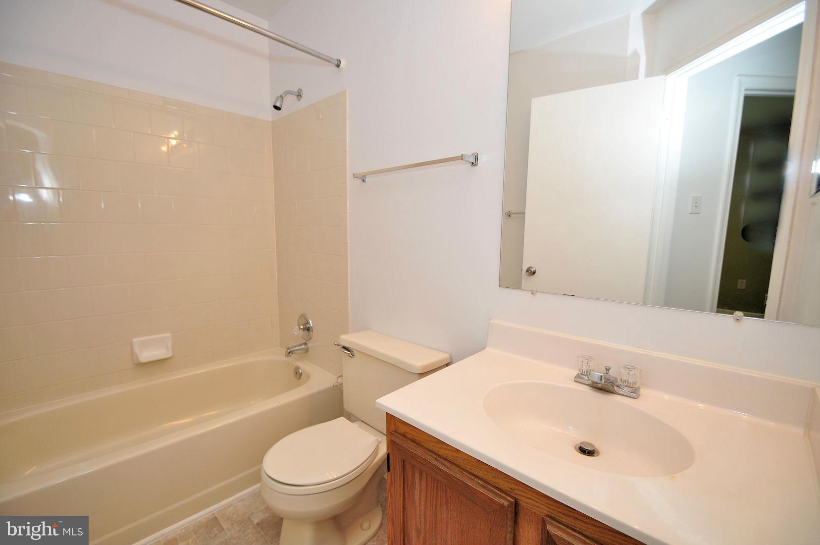 STONEY BEACH - Residential