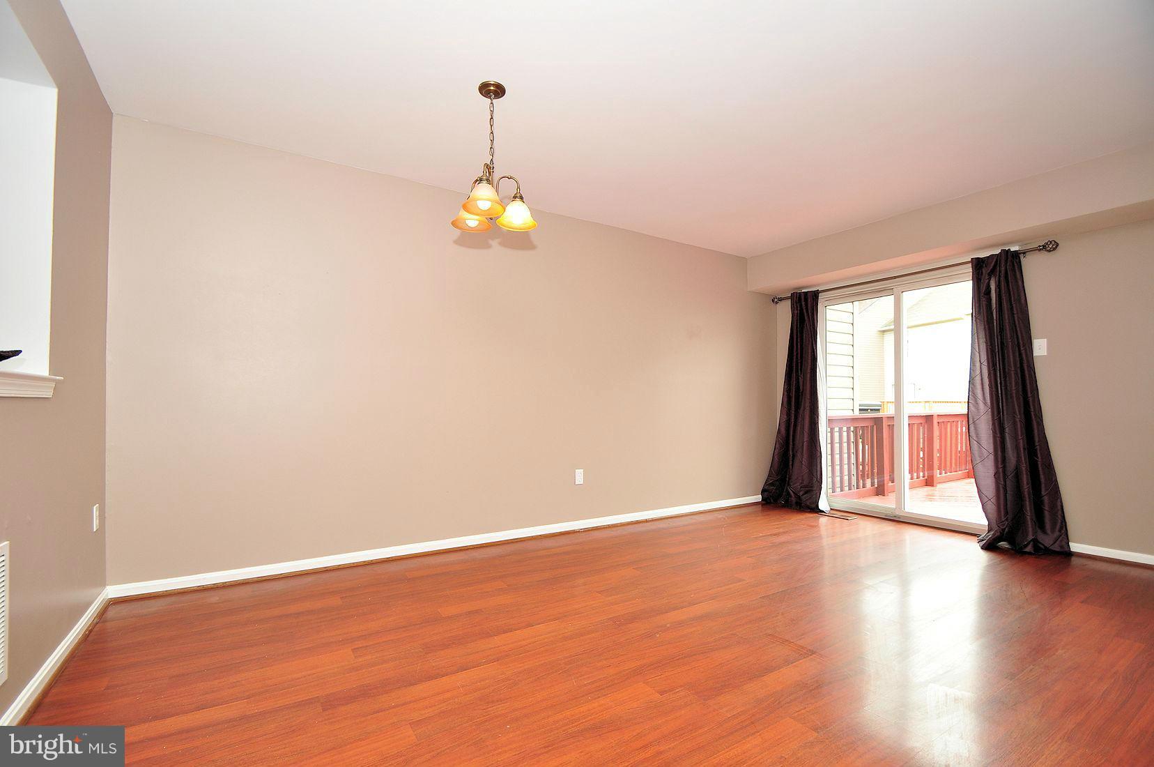 STONEY BEACH - Residential