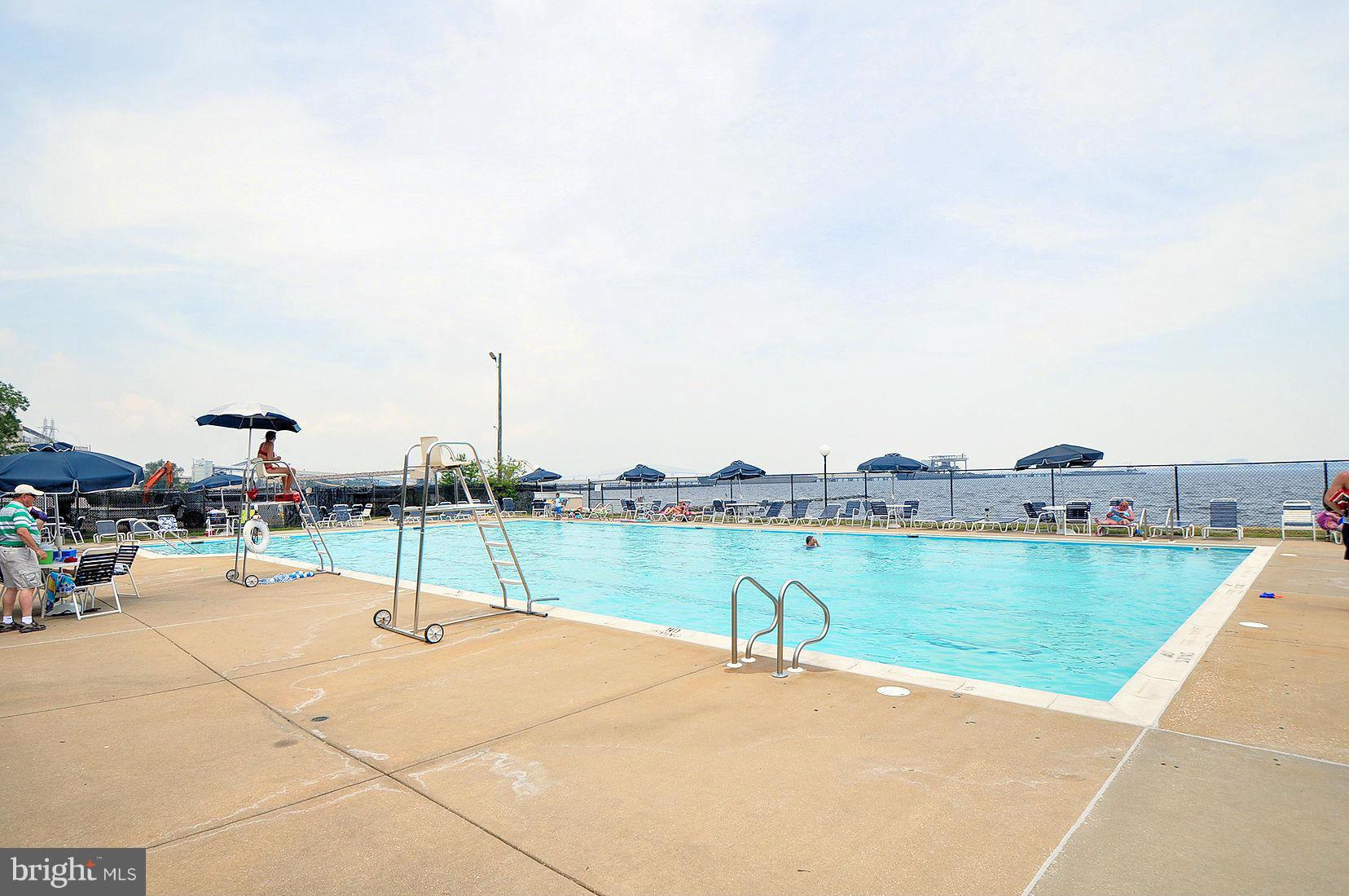 STONEY BEACH - Residential