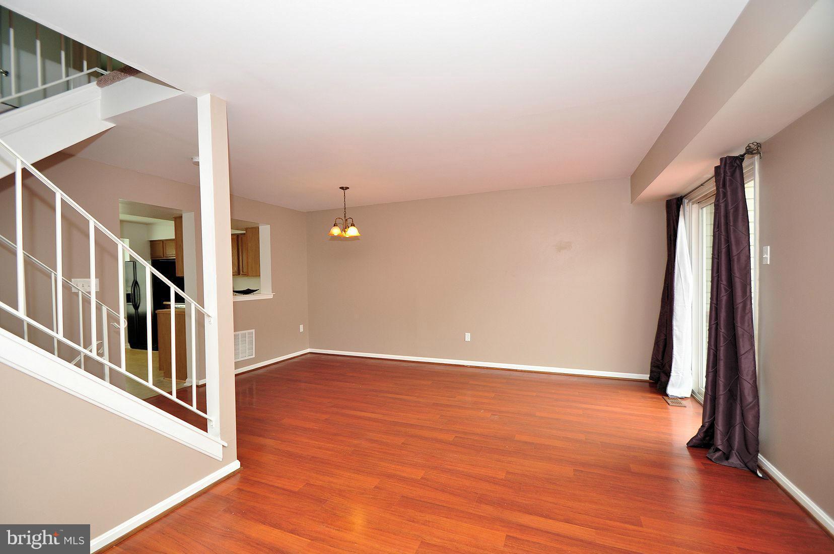 STONEY BEACH - Residential