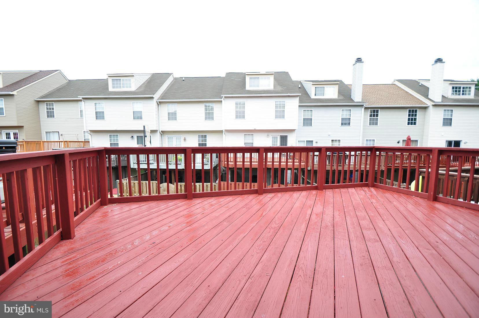 STONEY BEACH - Residential